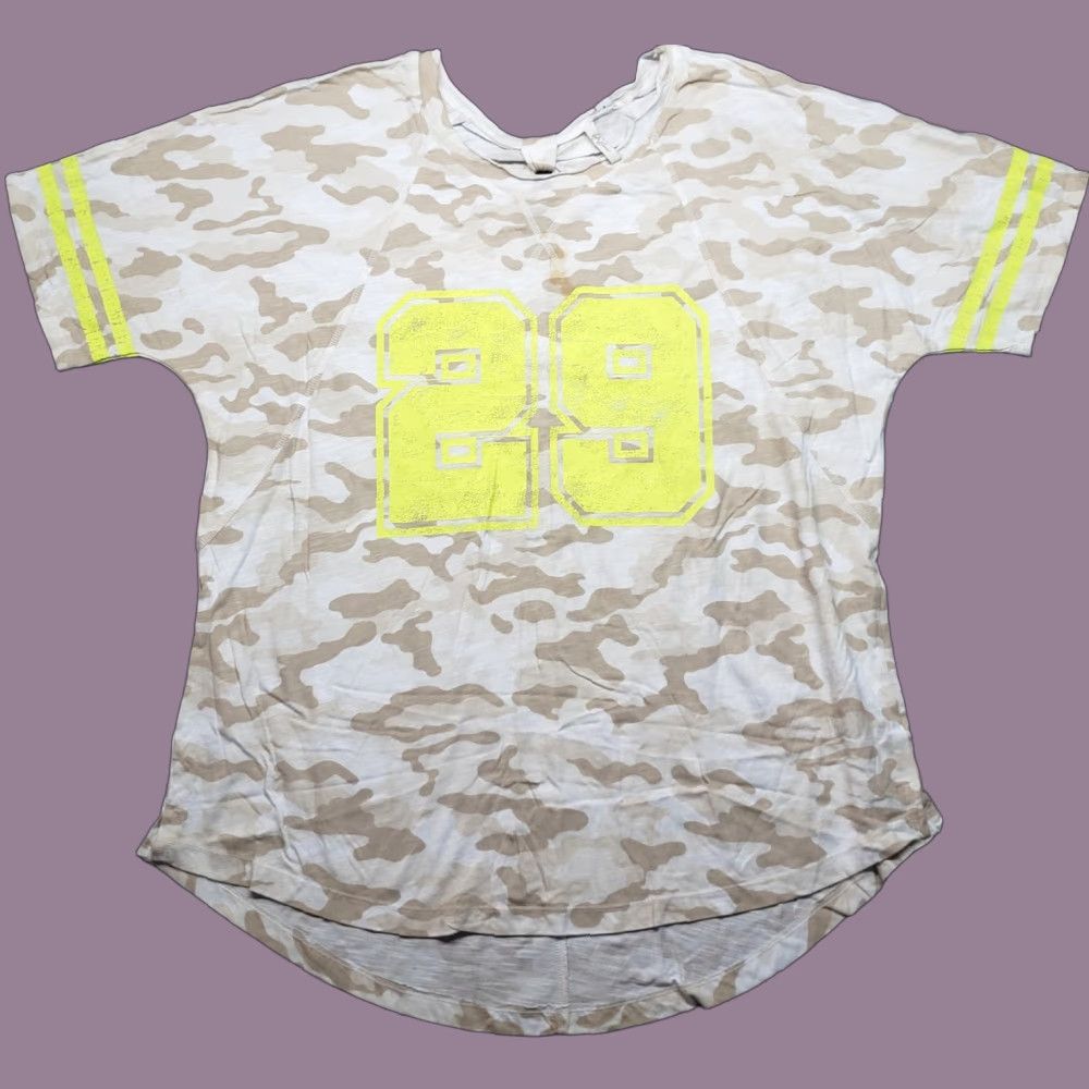 Vintage Acttive Shirt Womens 14 16W Plus Camo Number 29 Sportswear Short Sleeve Tee New Size XXL / US 16-18 / IT 52-54 - 1 Thumbnail
