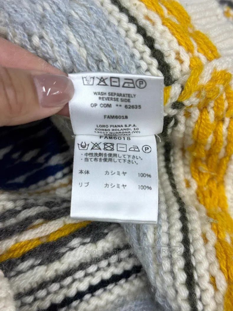 Loro Piana Loro Piana Holiday Series Colorful Printed Cashmere Sweate Size S / US 4 / IT 40 - 6 Thumbnail