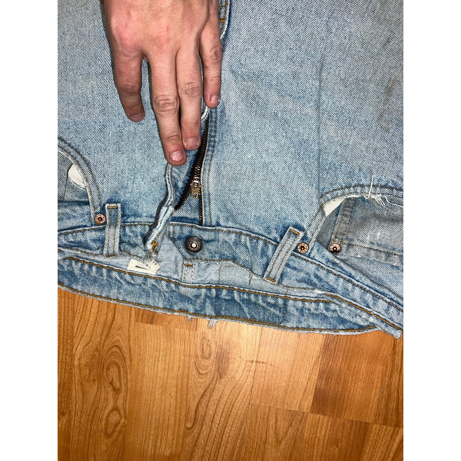 Levi's Vintage Levi's 560 Jeans Loose Fit Denim Pants 34x32 Levi Size US 34 / EU 50 - 5 Thumbnail