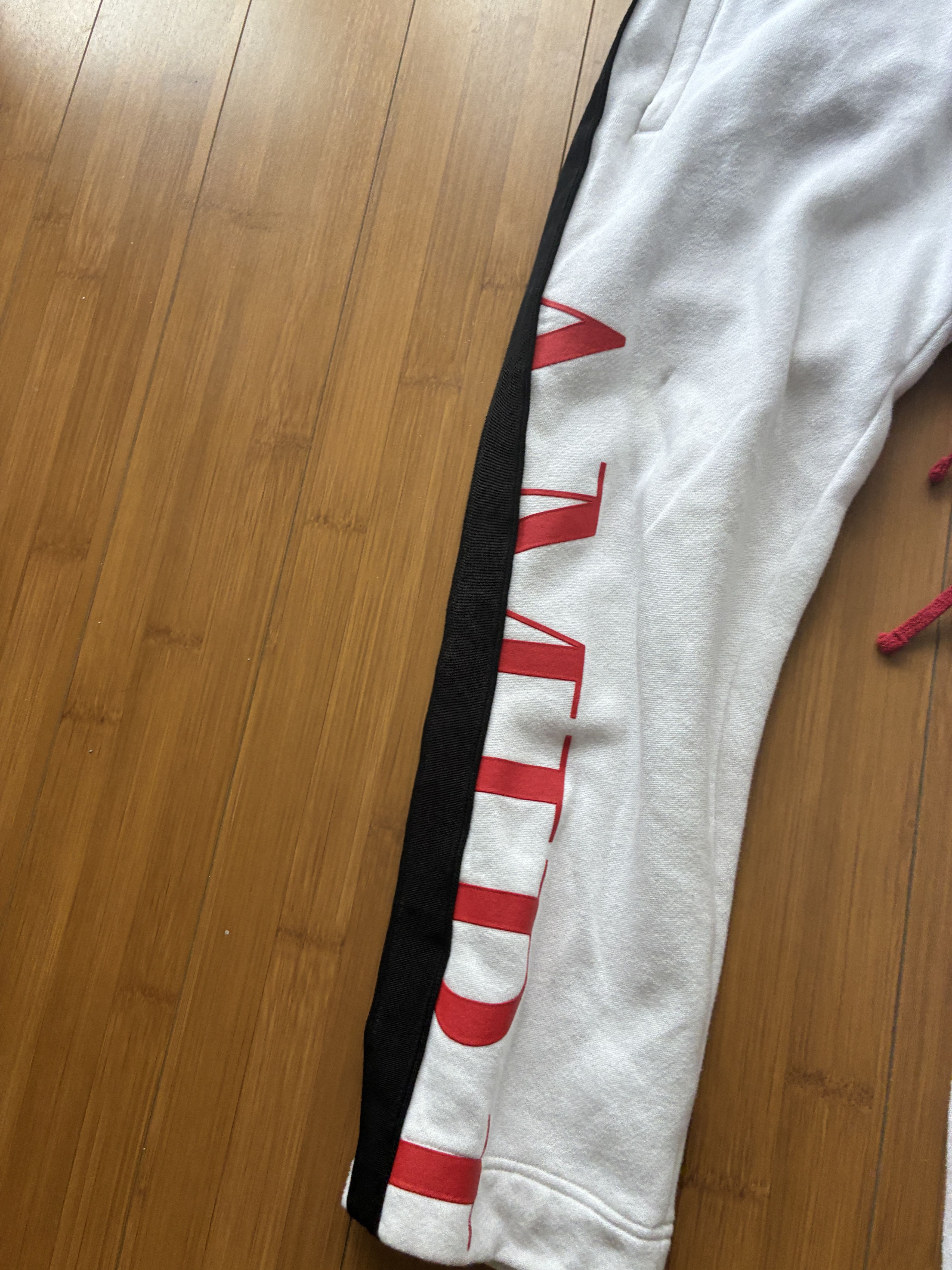 Amiri Amiri Side Logo Sweats White Used Small Size US 30 / EU 46 - 2 Thumbnail
