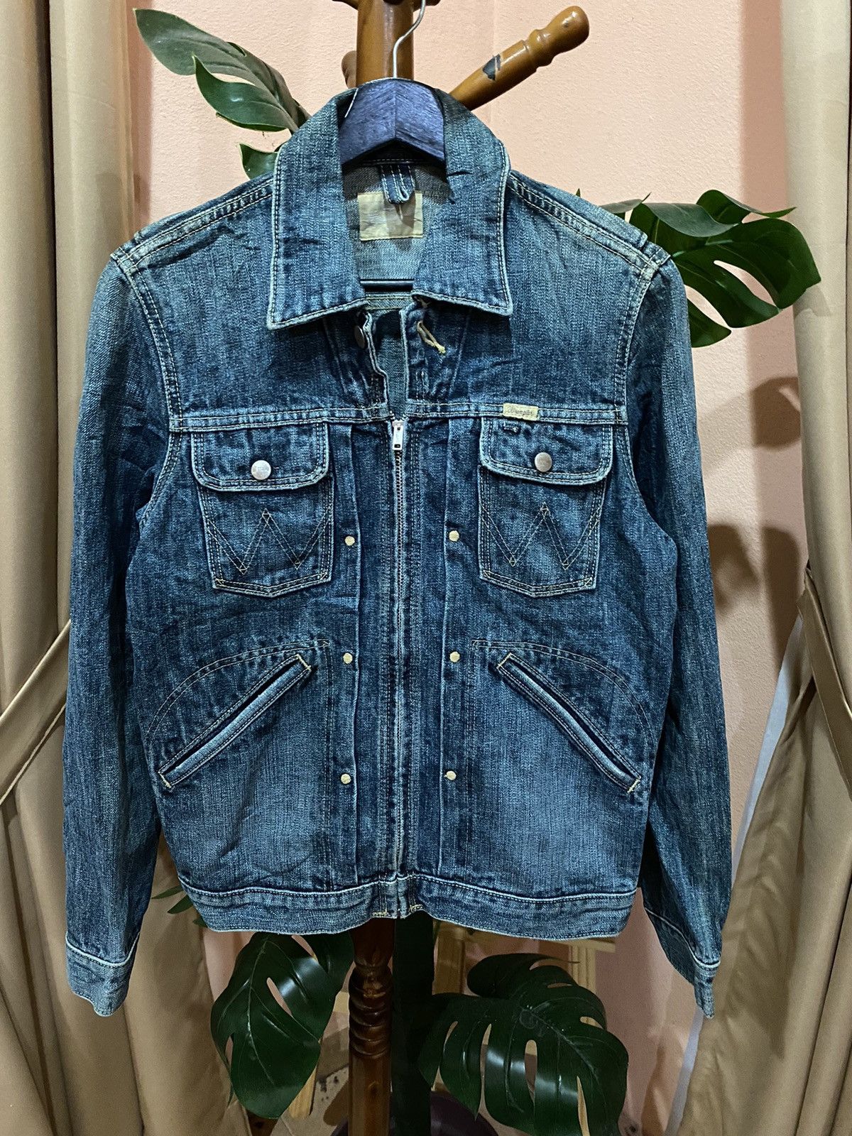 Wrangler Vintage Wrangler Denim Jacket | Authentic Durable Style Size US S / EU 44-46 / 1 - 1 Thumbnail