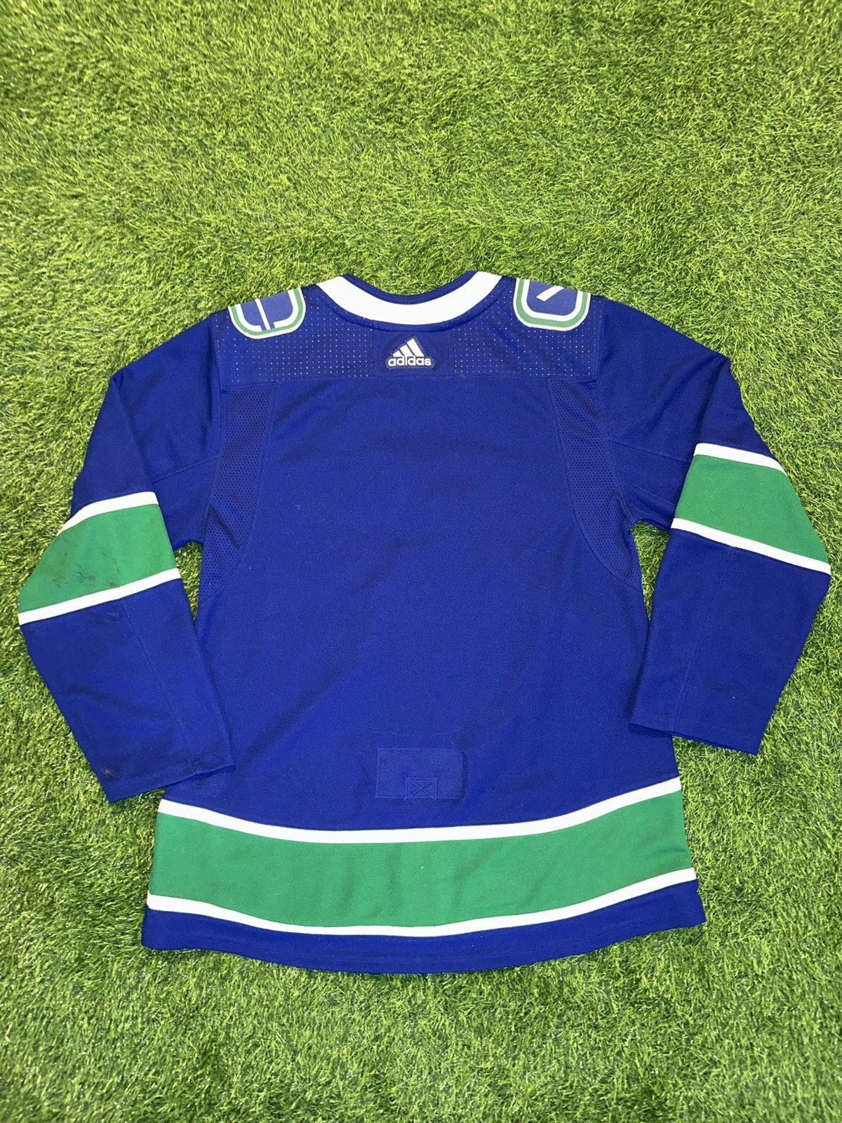 NHL NHL Vancouver Canucks Adidas Jersey Size 52 Size US L / EU 52-54 / 3 - 2 Thumbnail