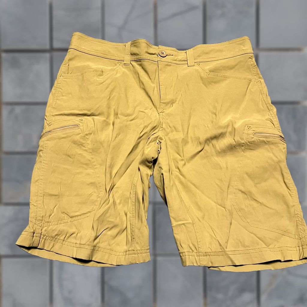 Eddie Bauer Eddie Bauer Shorts Mens 38 Ascend Nylon Cargo Light Brown Performance Hike Mens Regular Cargo Brown 38 Eddie Bauer Size US 38 / EU 54 - 1 Thumbnail