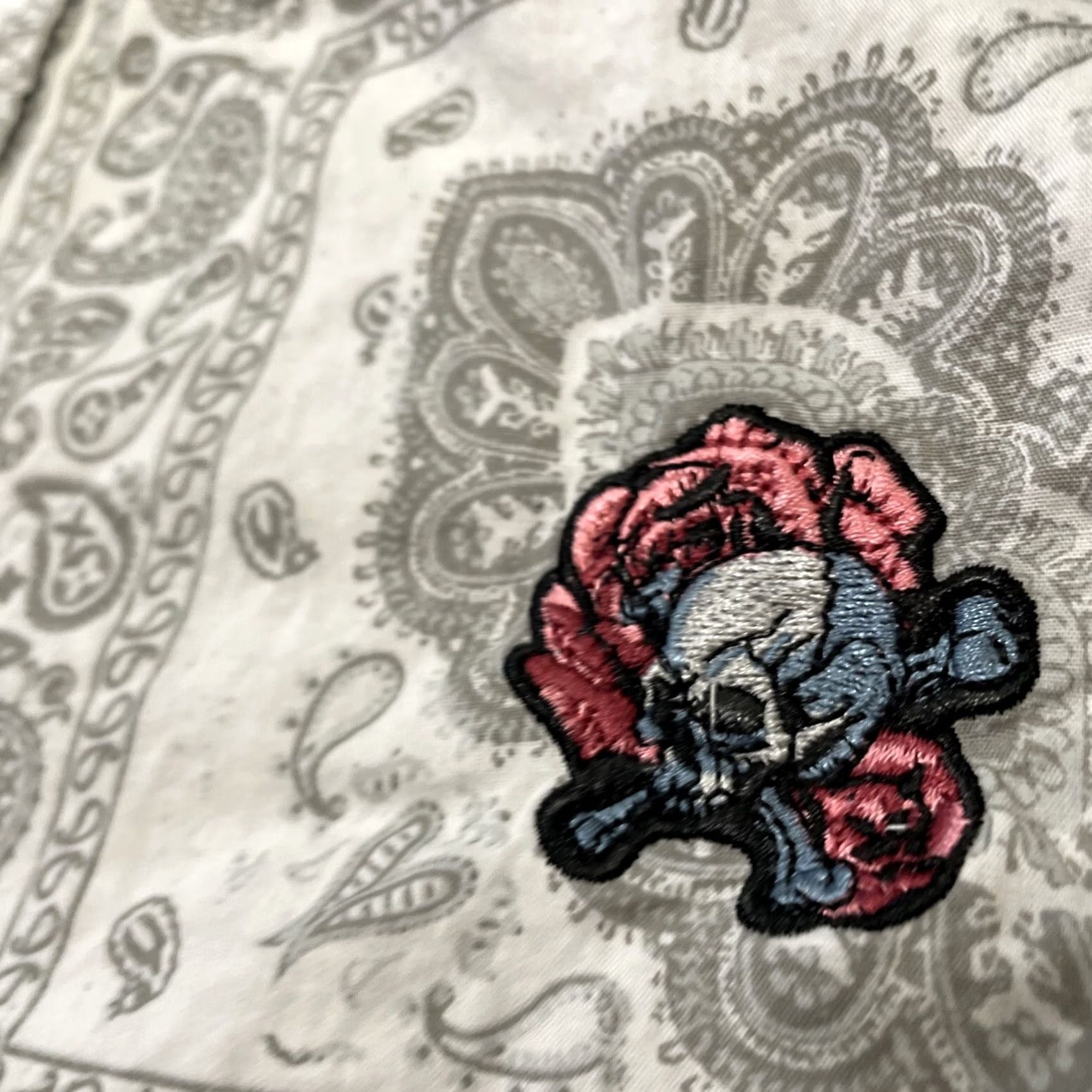 Vintage PUBLIC RECORD Shirt Men 2XL Skull Rose Bandana Paisley Punk Rock Streetwear XXL Size US XXL / EU 58 / 5 - 5 Thumbnail
