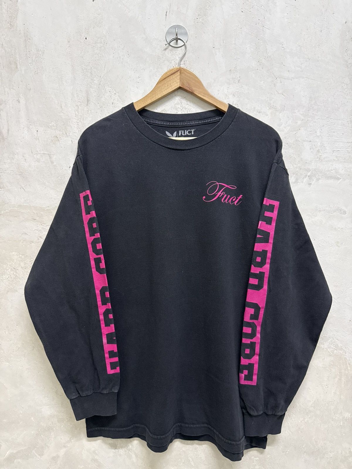 FUCT FUCT Lil Kim Mugshot “Hard Core” on Sleeve LS shirt Size US L / EU 52-54 / 3 - 4 Thumbnail
