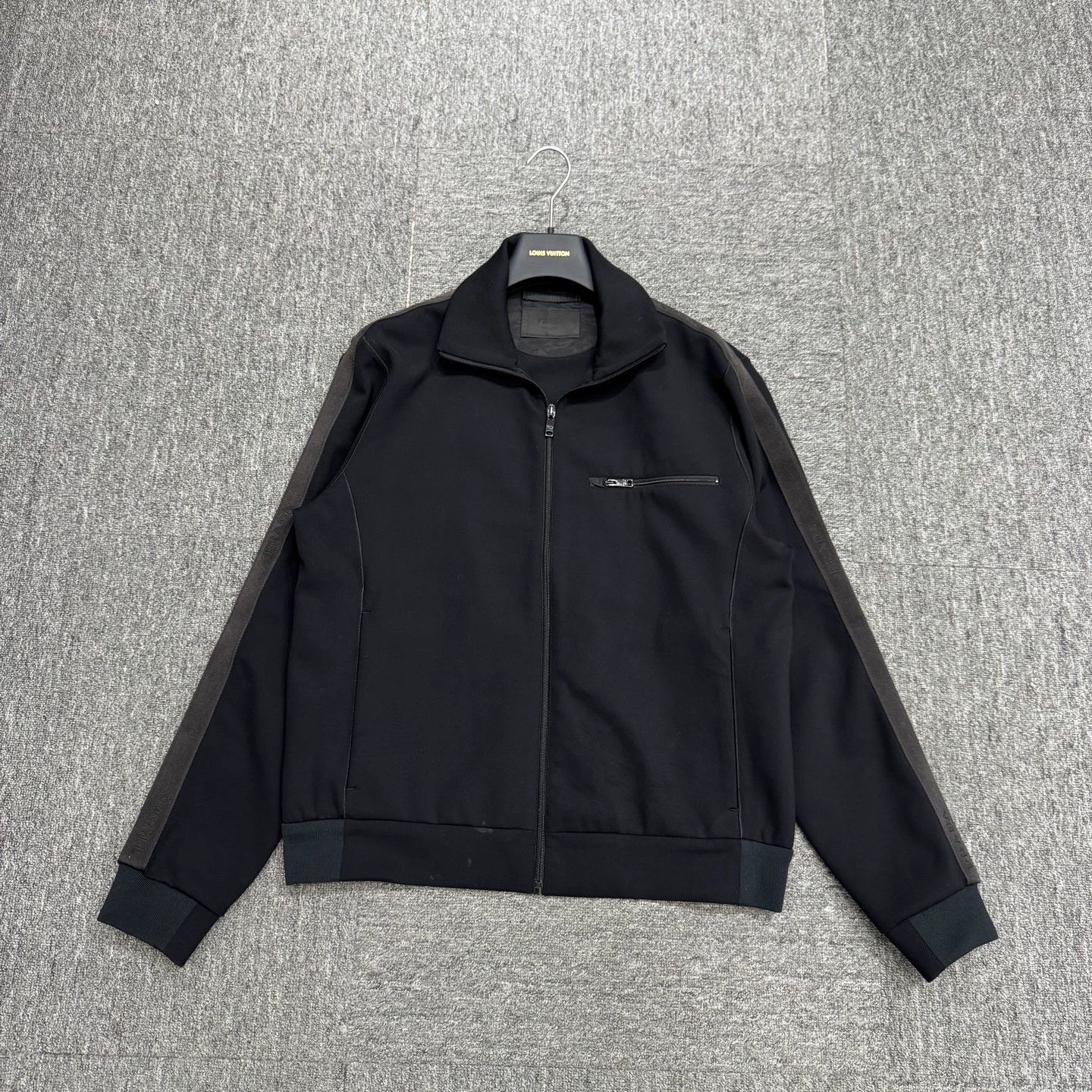 Prada Prada Nylon Jacket M 98 New Stain Size US M / EU 48-50 / 2 - 1 Thumbnail