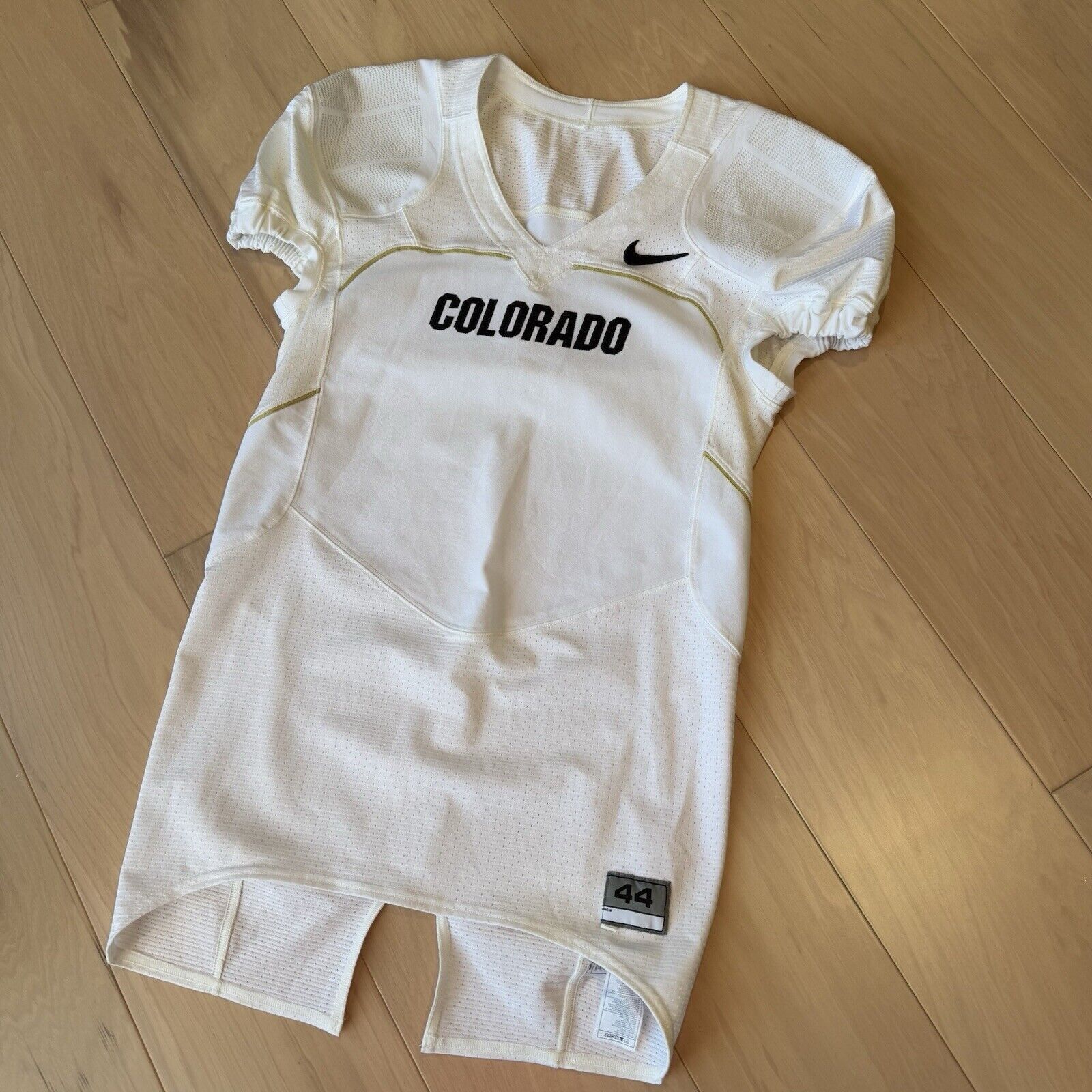 Nike Colorado Buffaloes Football Jersey White Game Issued Pro Cut Size US L / EU 52-54 / 3 - 7 Thumbnail