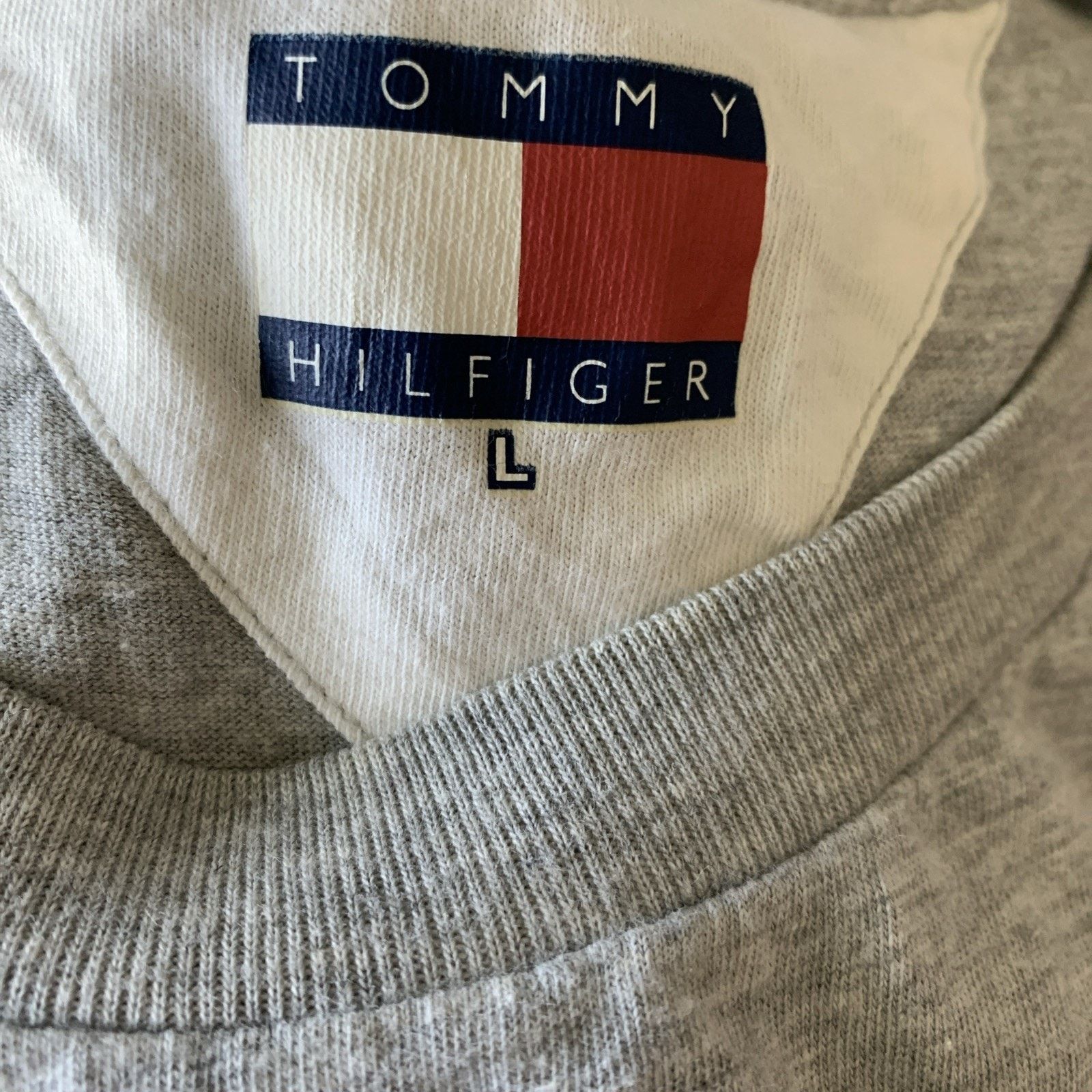 Tommy Hilfiger Vintage Tommy Hilfiger T-Shirt Crest USA Men’s Short Sleeve Size US L / EU 52-54 / 3 - 8 Thumbnail