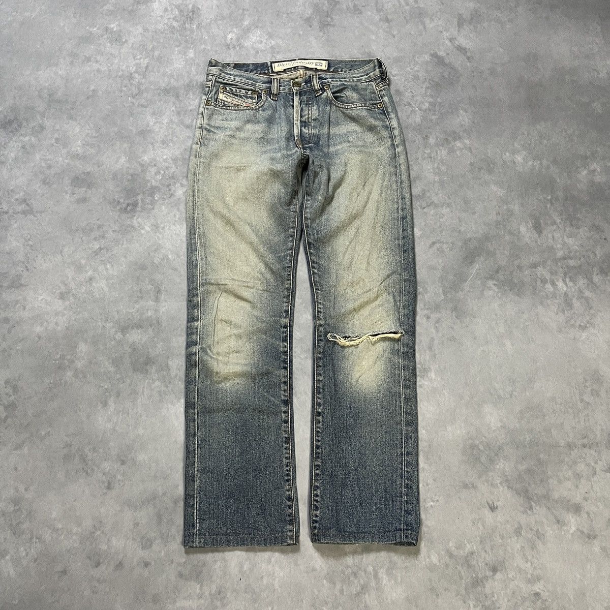 Diesel 2000s DIESEL FADED DISTRESSED DENIM JEANS GRUNGE STYLE Size US 26 / EU 42 - 1 Thumbnail