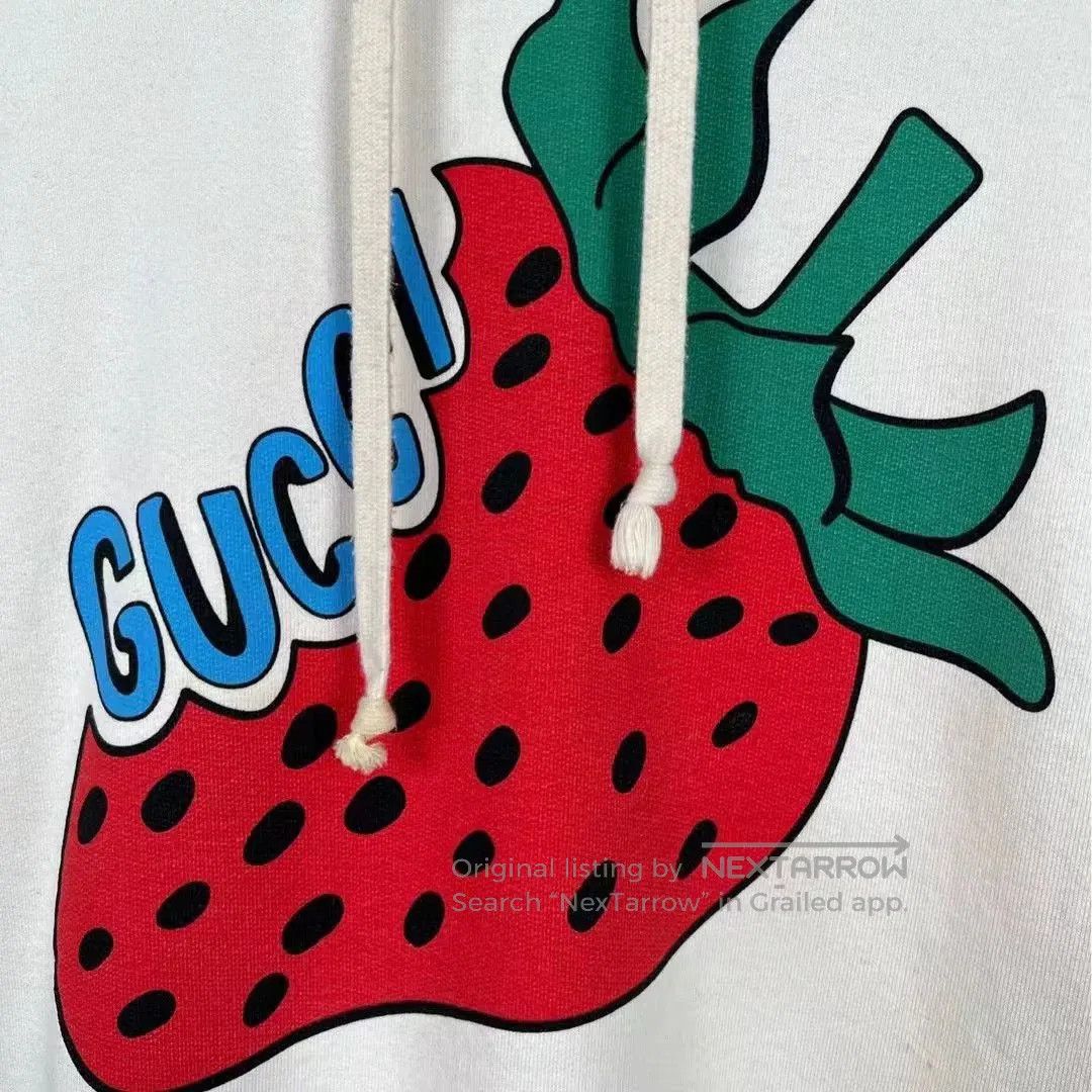 Gucci gucci strawberry print hooded sweatshirt. Size US M / EU 48-50 / 2 - 3 Thumbnail