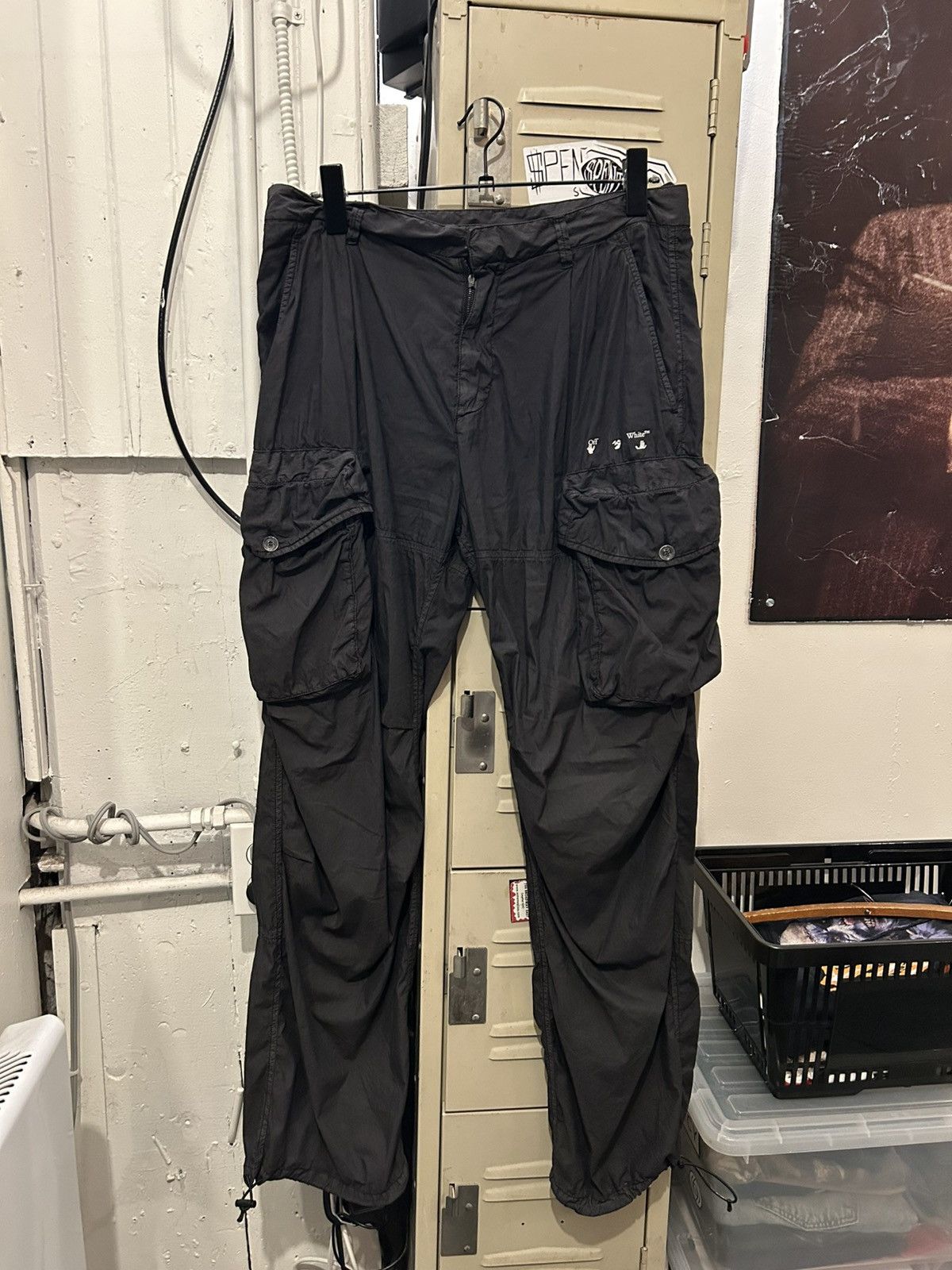 Off-White Off white Cargo pants Size US 32 / EU 48 - 1 Thumbnail