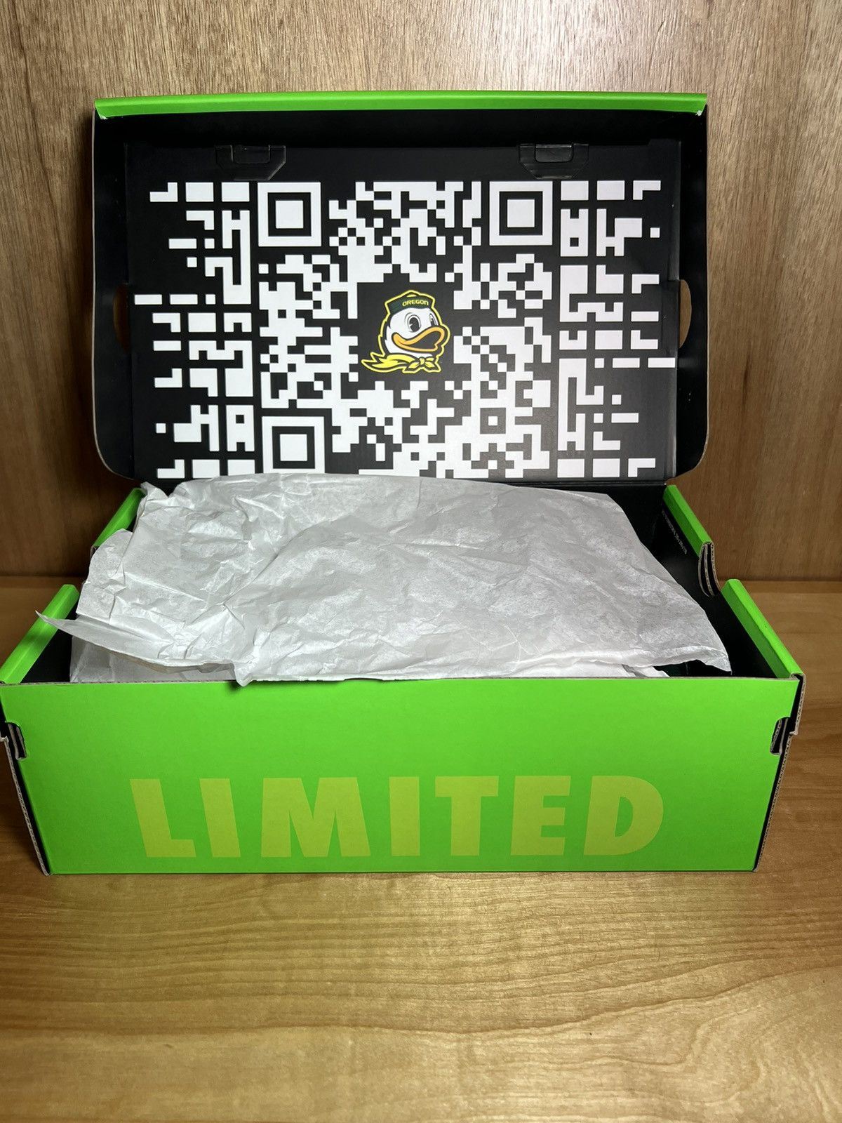 Nike Size 6.5 - AF1 Oregon PE Size US 6.5 / EU 39-40 - 12 Thumbnail