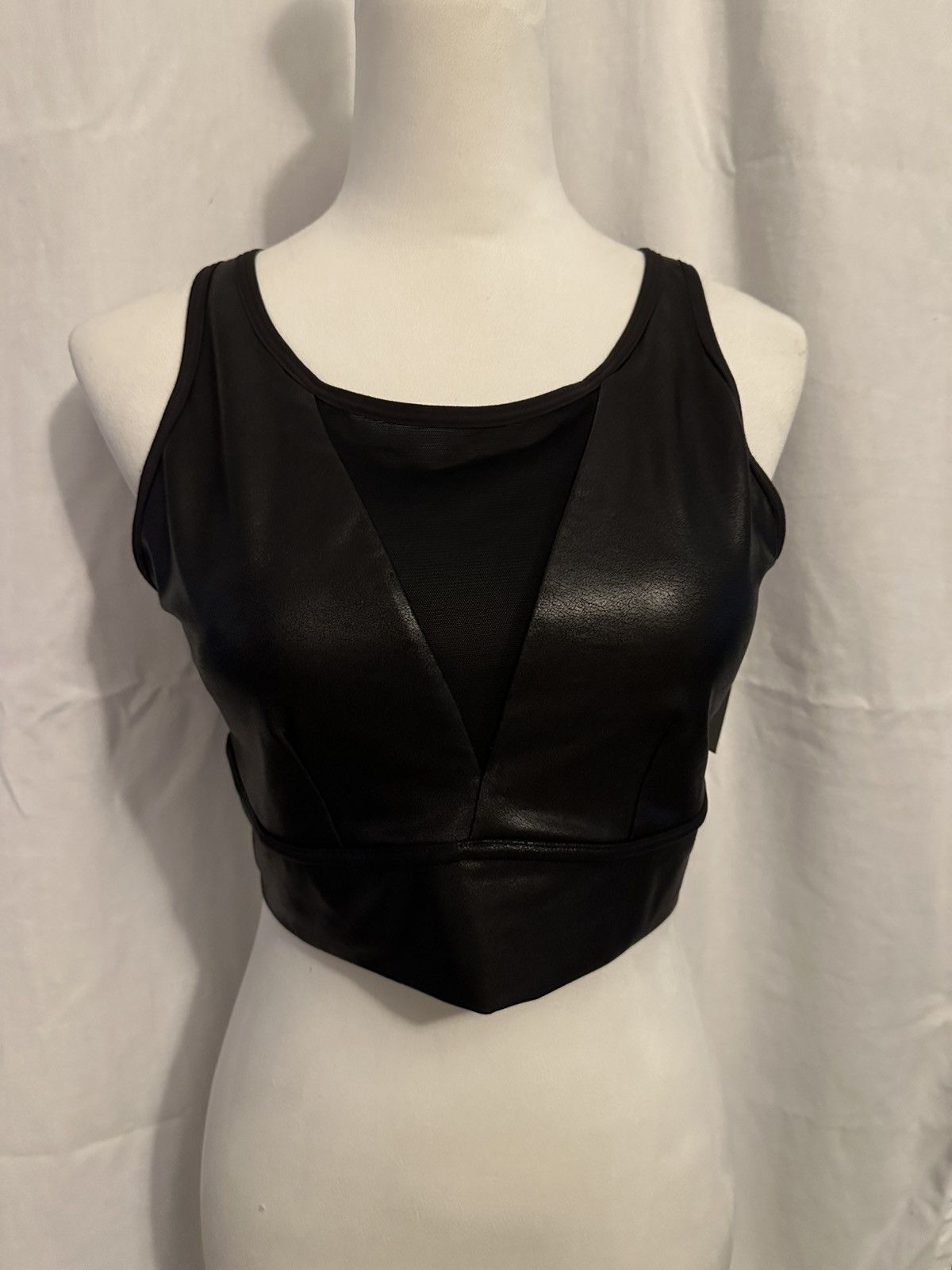 Spanx Spanx Women's Faux Leather V-Neck Crop Top Black Size XL Size ONE SIZE - 1 Thumbnail