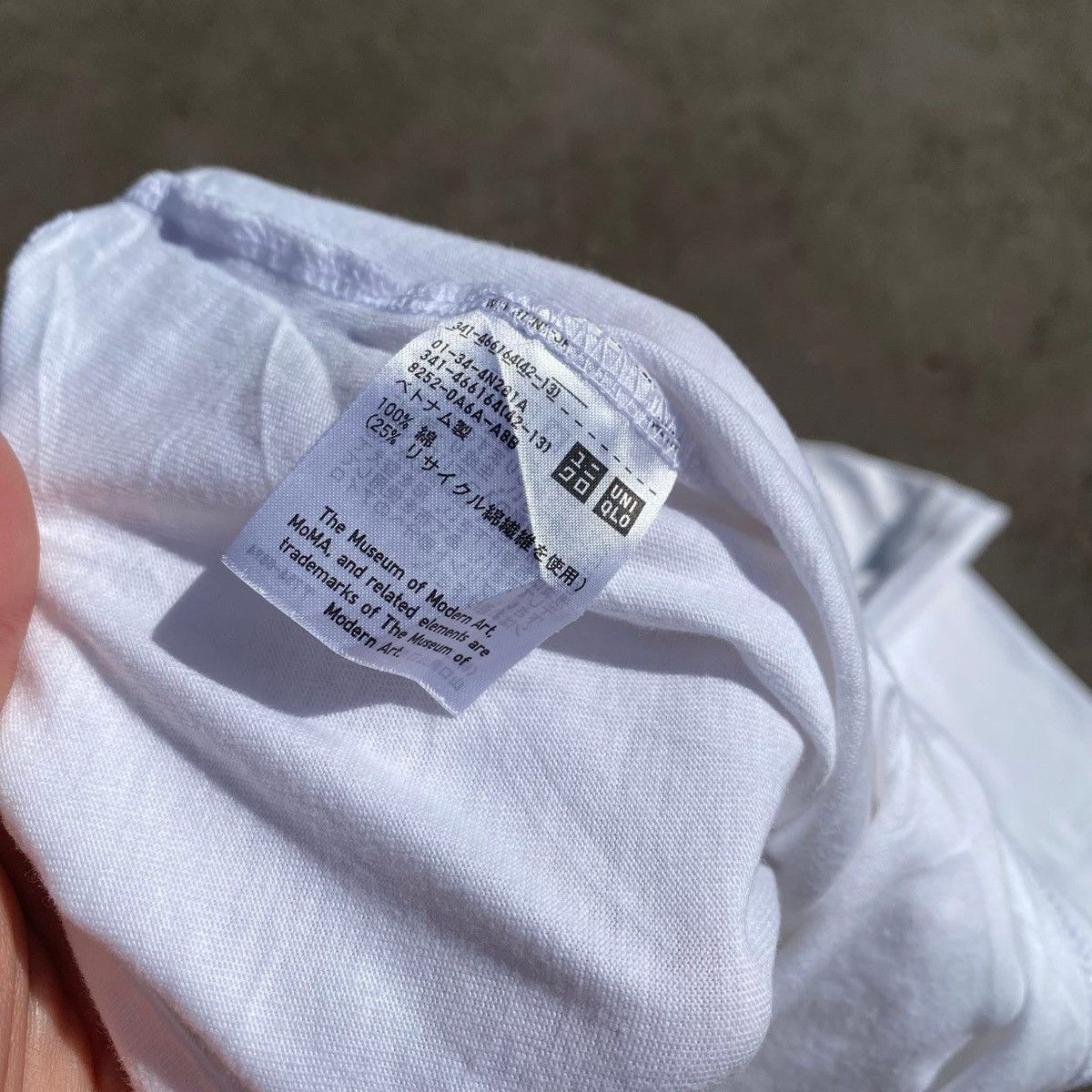 Uniqlo RARE ‼️ Paul Cézanne Size US XL / EU 56 / 4 - 5 Thumbnail