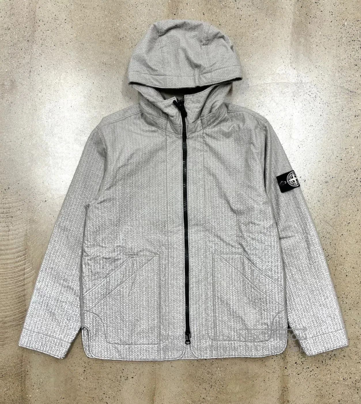 Stone Island stone island reflective hooded jacket M size. Size US M / EU 48-50 / 2 - 1 Thumbnail
