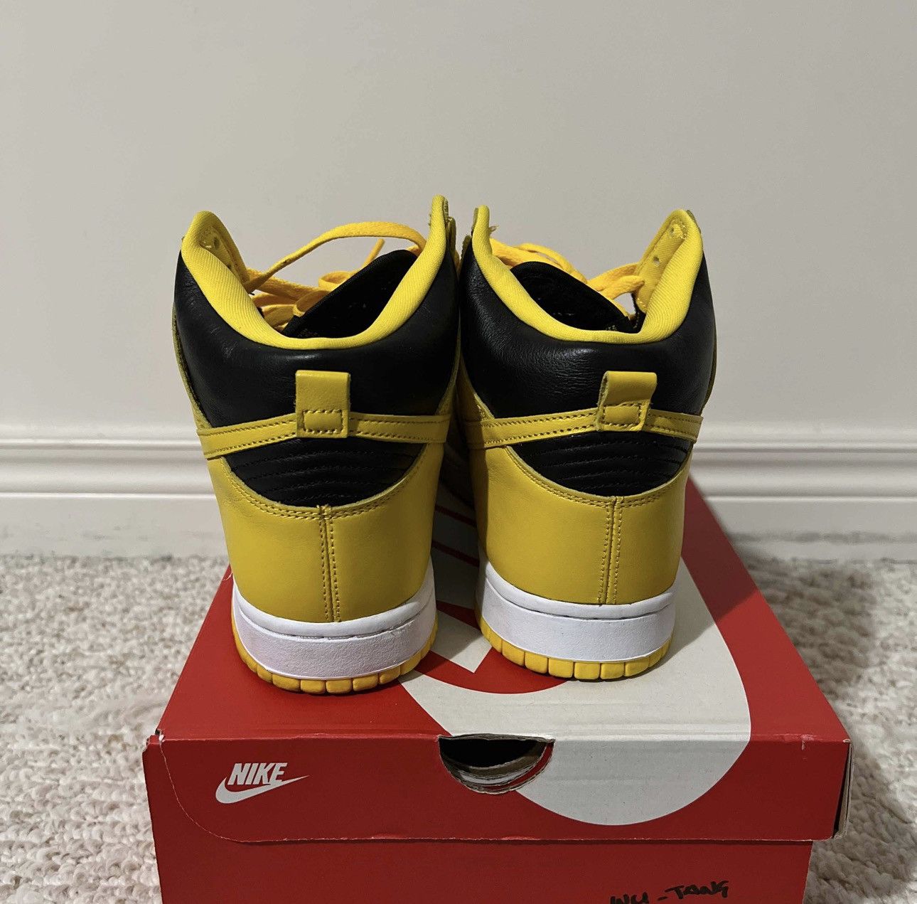 Nike Nike Dunk High Iowa 2020 Size US 10.5 / EU 43-44 - 4 Thumbnail