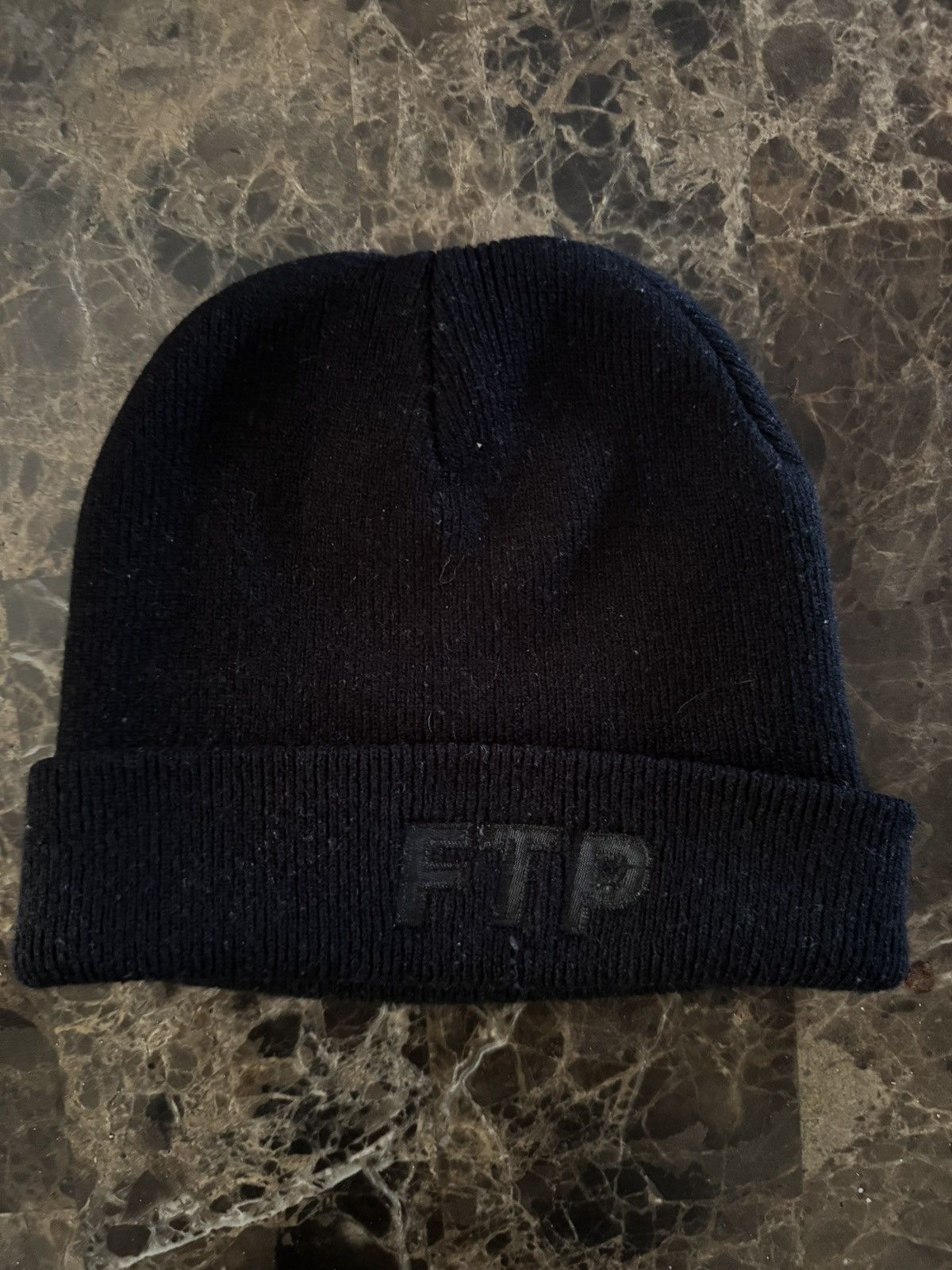 FTP ビーニー　2TONE LOGO beanie Ftp 2tone Logo Beanie - Olive | Editorialist