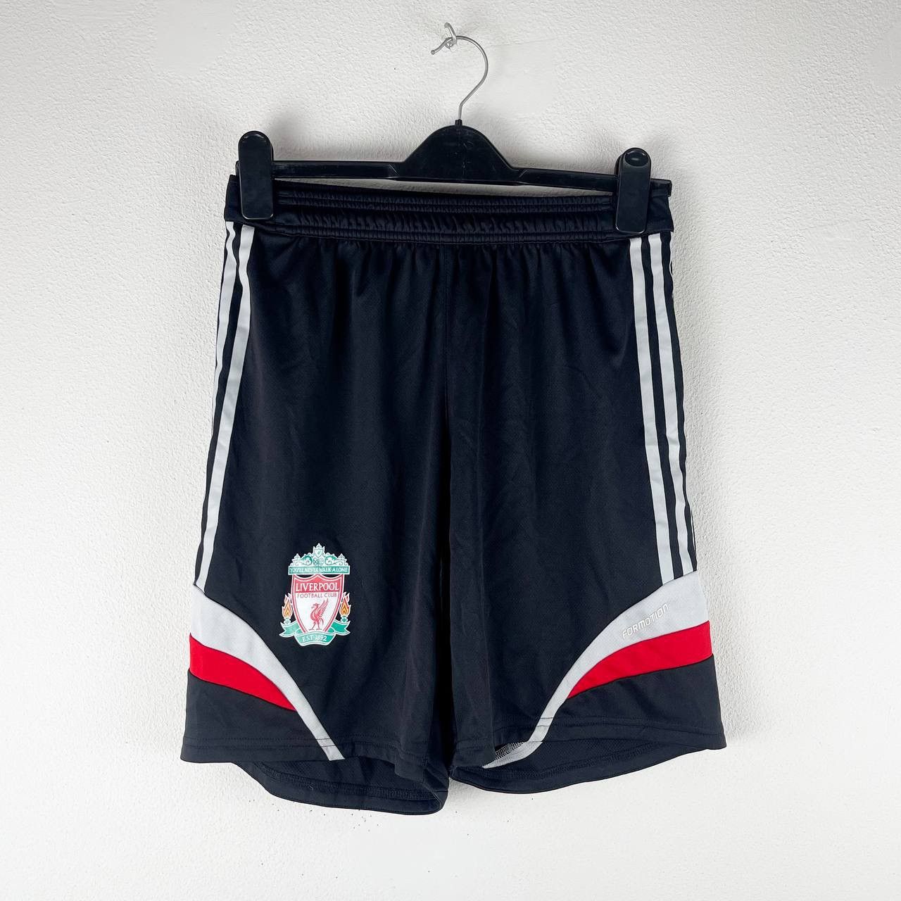 Adidas Adidas shorts Liverpool Size US 36 / EU 52 - 1 Thumbnail