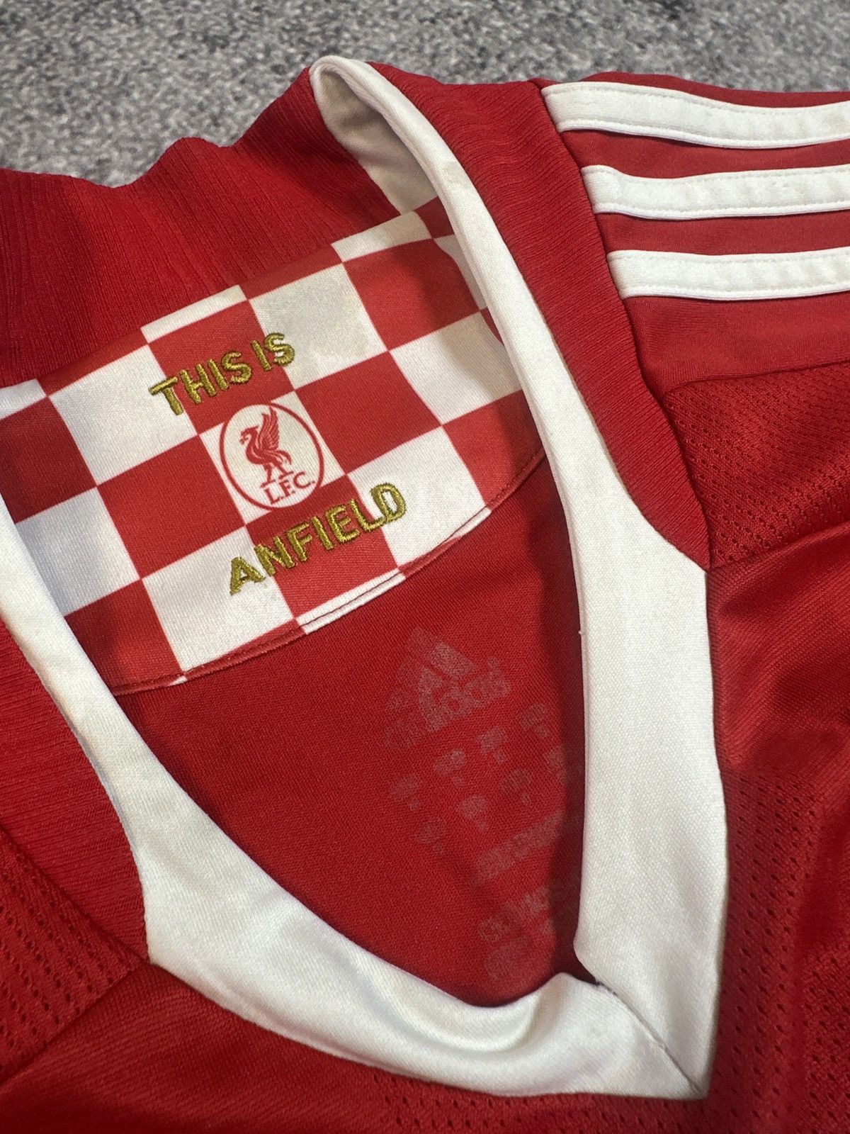 Adidas × Vintage Vintage Adidas Liverpool 8 Gerrard soccer jersey Blokecore M Size US M / EU 48-50 / 2 - 9 Thumbnail