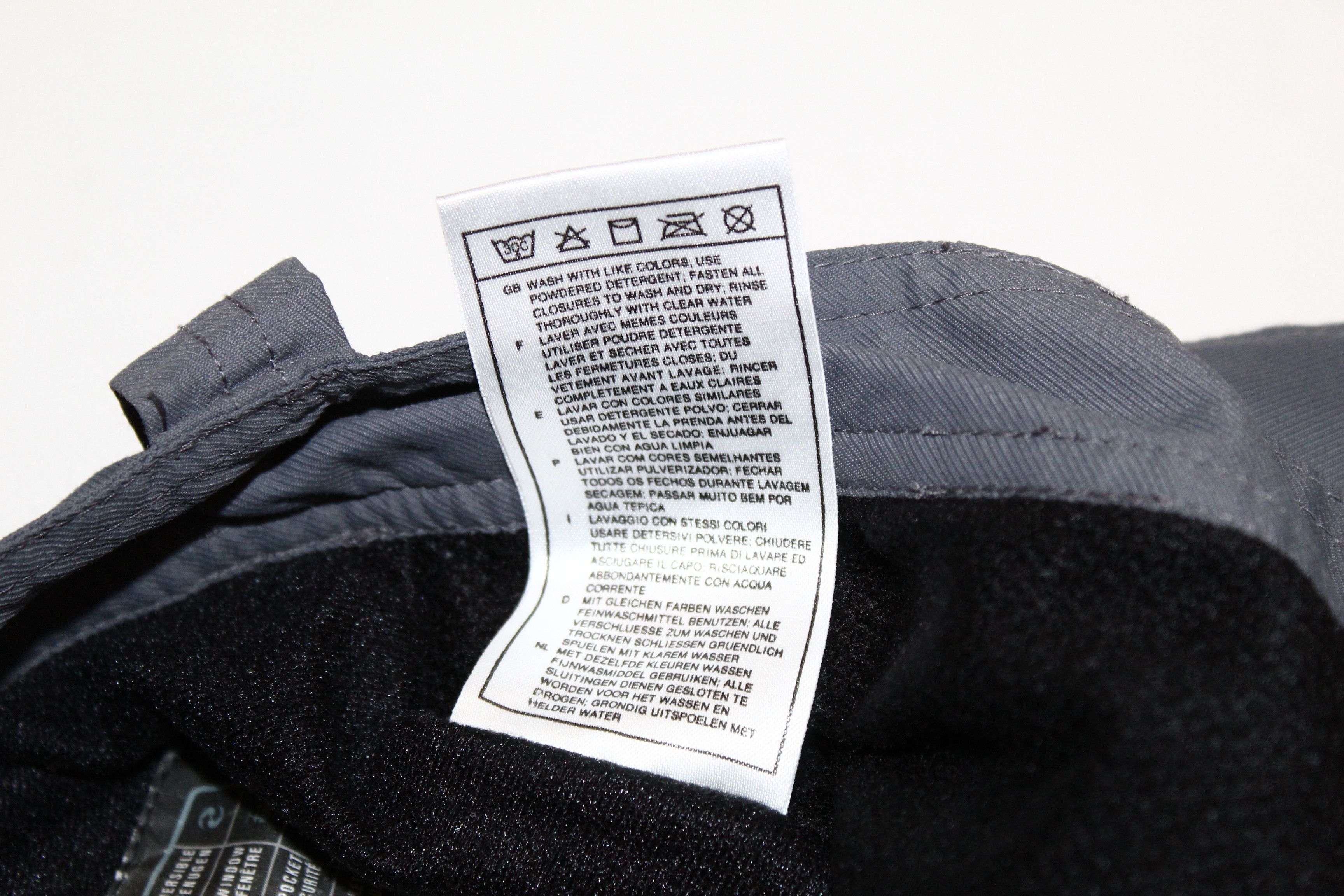 Nike ACG Nike ACG outer layer 3 couche externe water resistant pants Size US 30 / EU 46 - 11 Thumbnail