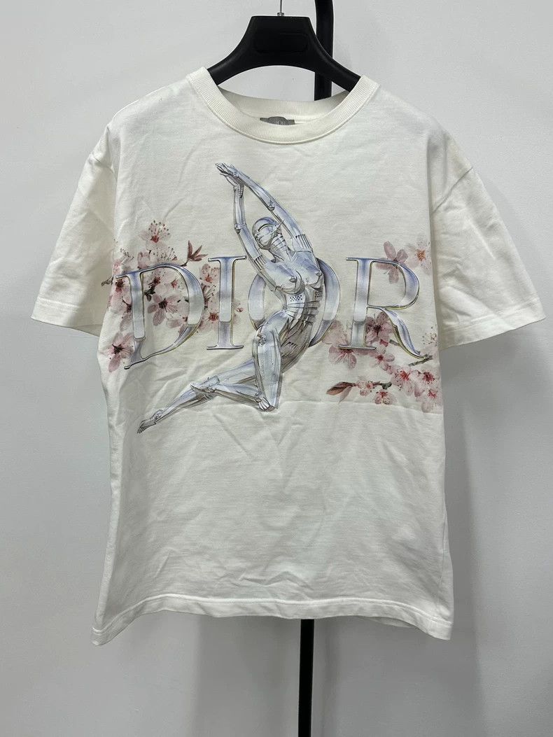 Dior Dior Limited mechanical naked female cherry blossom short s Size US M / EU 48-50 / 2 - 1 Thumbnail