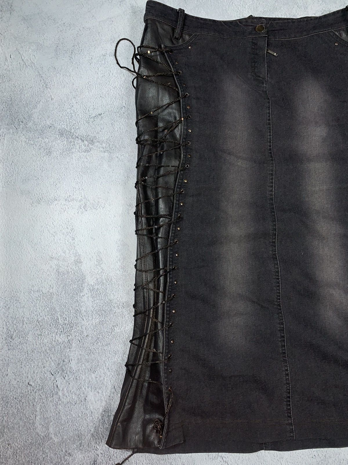 Japanese Brand × Vintage Vintage Y2K Denim/Leather faded maxi skirt Japanese bondage Size 32" / US 10 / IT 46 - 2 Thumbnail