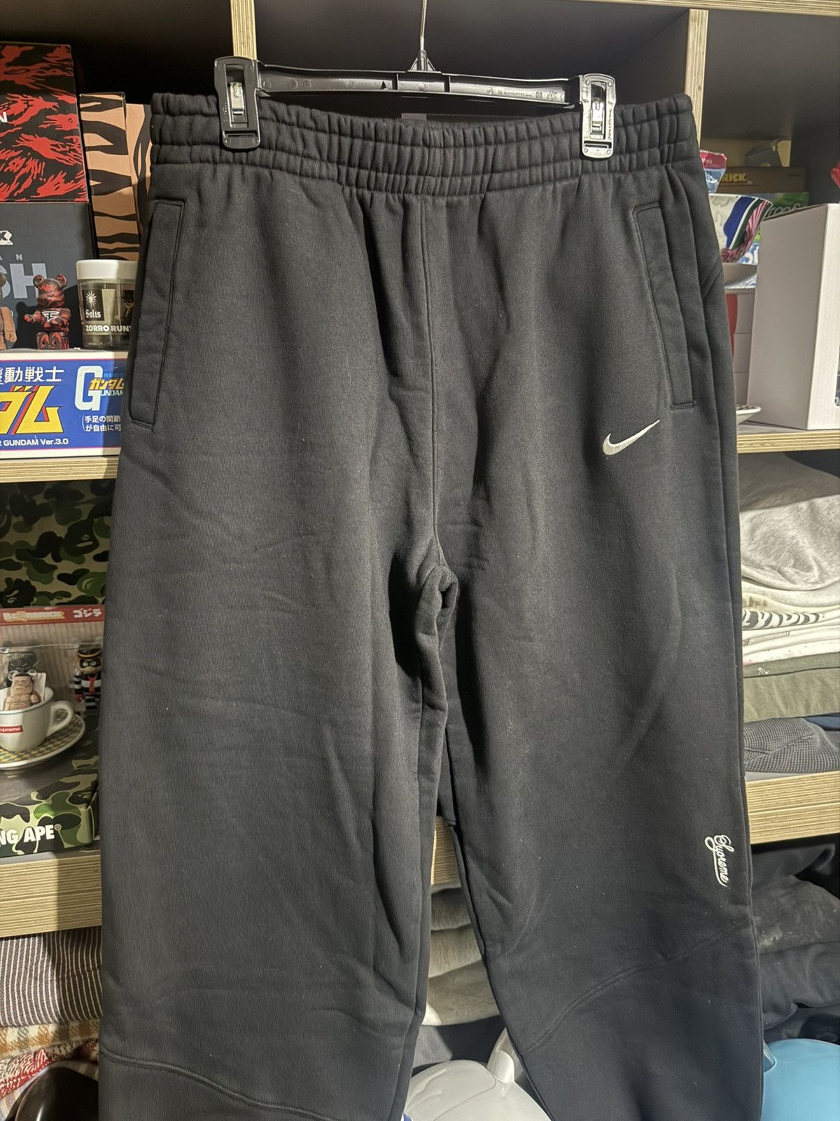 Nike × Supreme Supreme Nike Black Sweatpants SS25 Size US 31 - 2 Thumbnail