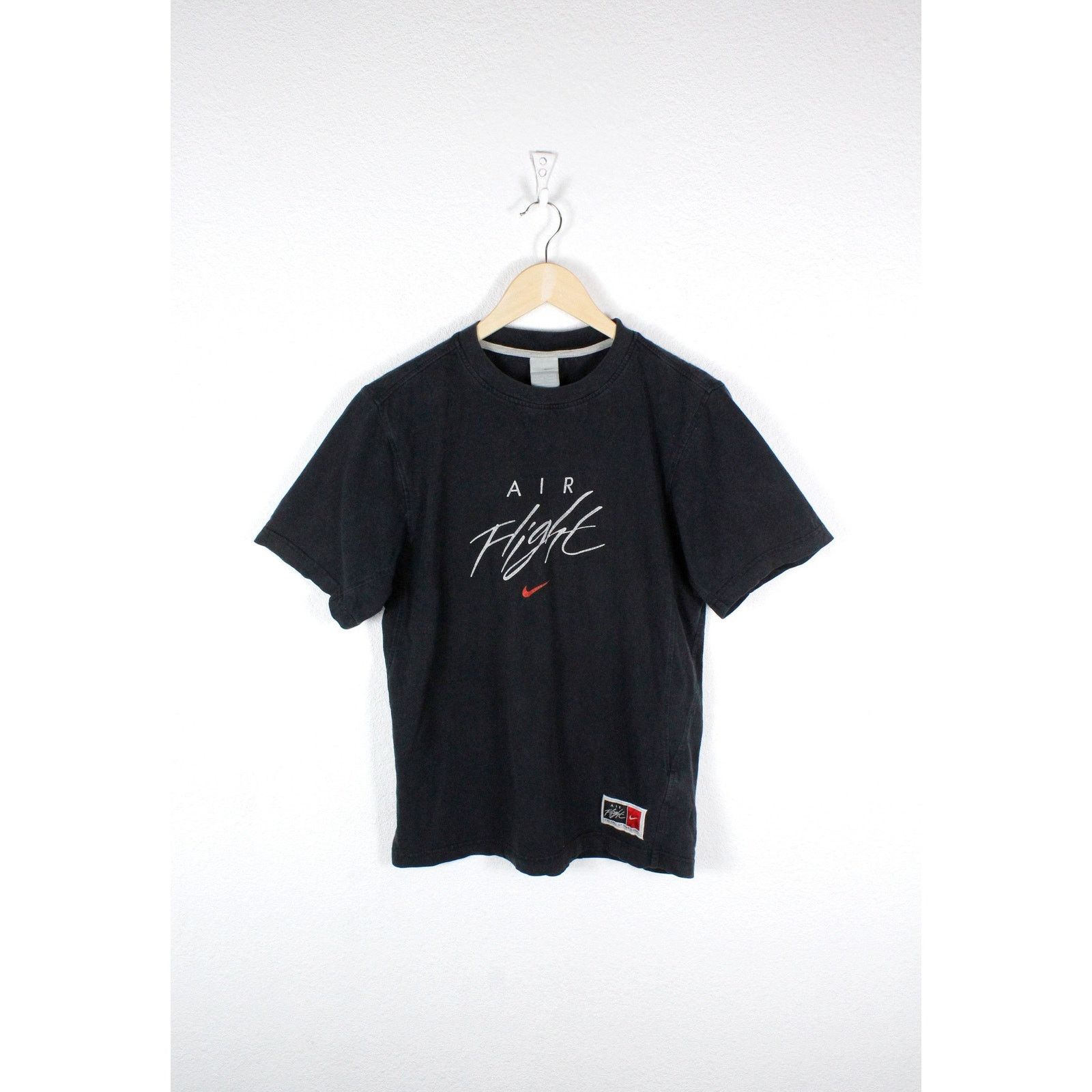 Nike Vintage 90s Nike Air Flight Jordan Logo Graphic Tee T-shirt Size US S / EU 44-46 / 1 - 1 Thumbnail