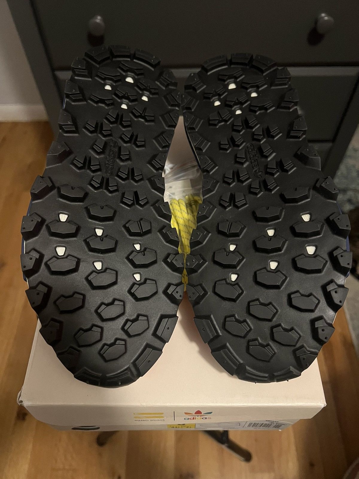 Adidas × Billionaire Boys Club × Humanrace Adidas X Pharrell X Billionaire Boys Club NMD Size US 8 / EU 41 - 2 Thumbnail