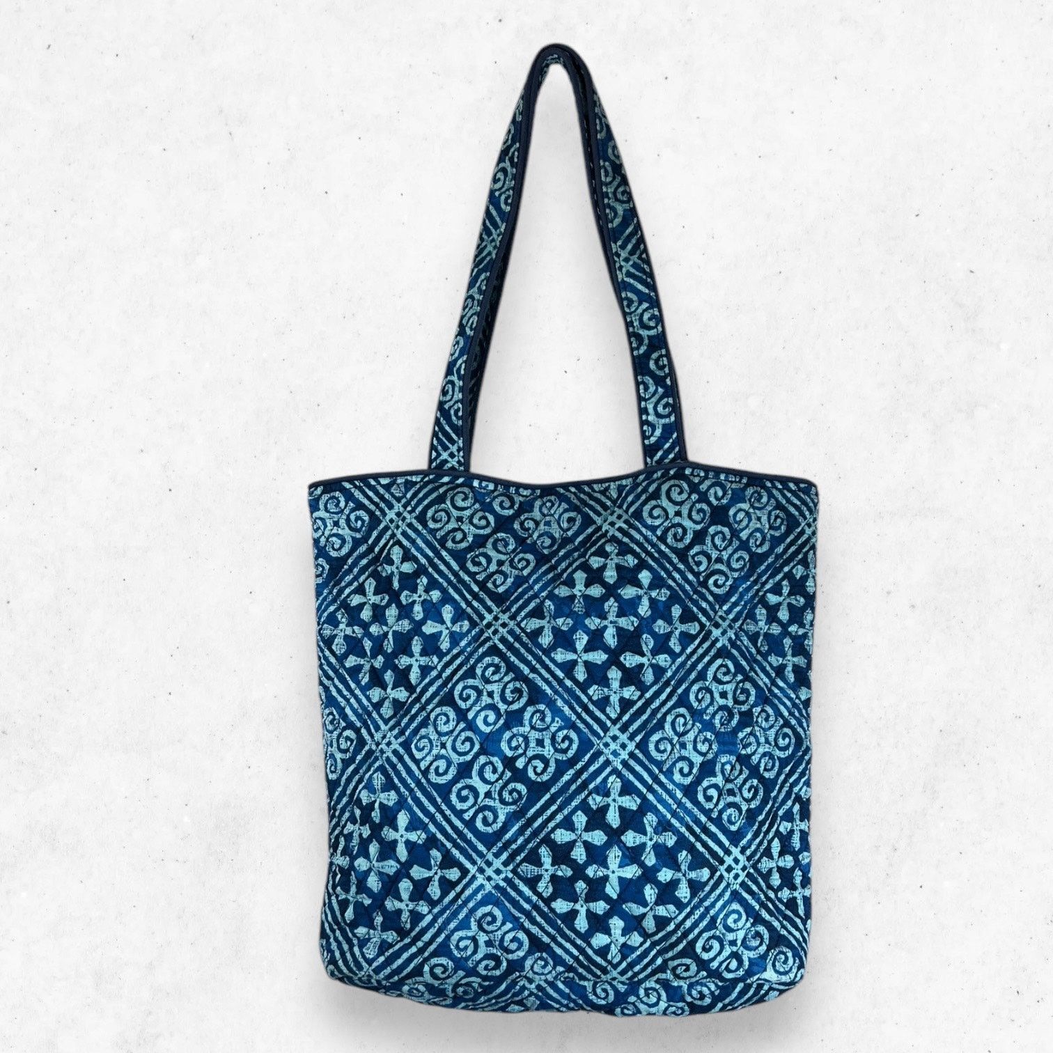 Vera Bradley Vera Bradley Retired Pattern Cuban Tiles Tote Bag Magnet Size ONE SIZE - 2 Thumbnail