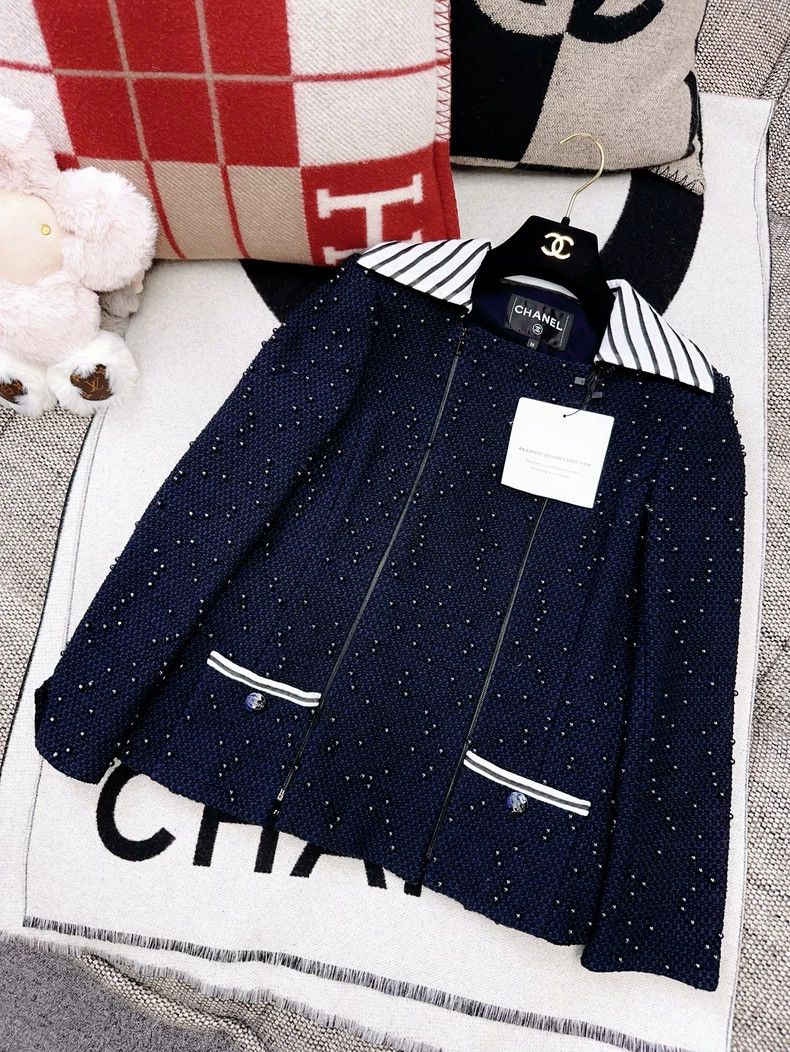 Chanel Chanel Blue embroidered pearl full of stars long-sleeved s Size XS / US 0-2 / IT 36-38 - 1 Thumbnail