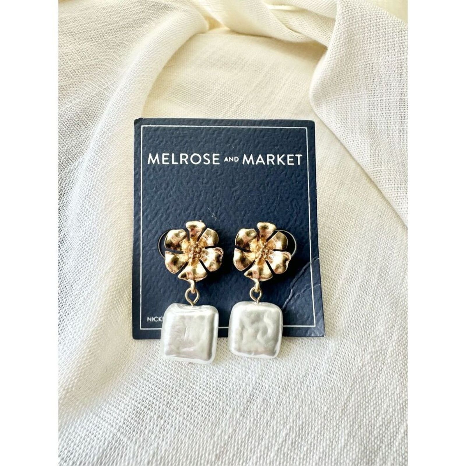 Melrose Melrose and Market Gold Flower Faux Pearl Earrings Size ONE SIZE - 2 Thumbnail