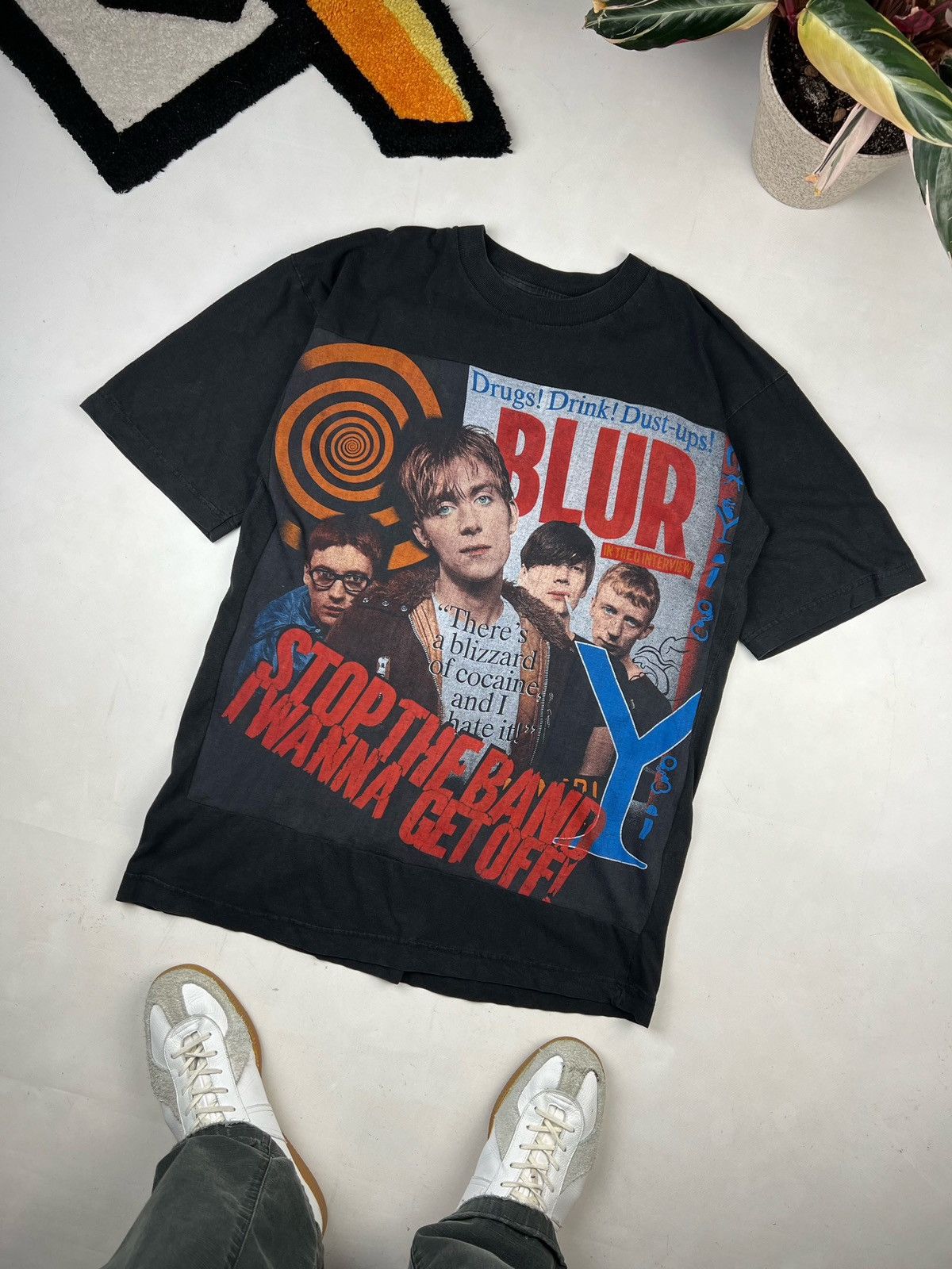 Band Tees Vintage 90s Blur Band T-shirt drugs drink Size US L / EU 52-54 / 3 - 3 Thumbnail