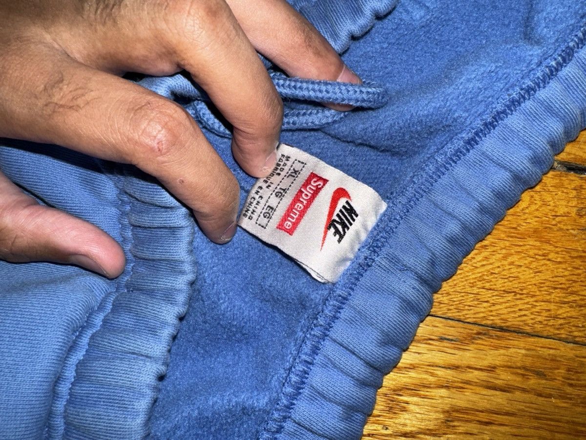 Nike × Supreme Nike x supreme joggers Size US 44 / EU 60 - 7 Thumbnail