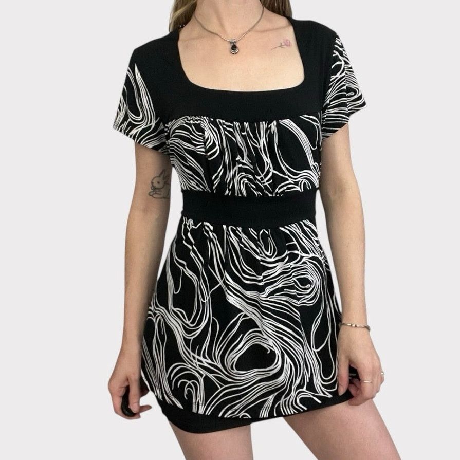 Vintage Julie's Closet Vtg Black & White Funky Tie Back Blouse Size M / US 6-8 / IT 42-44 - 1 Thumbnail