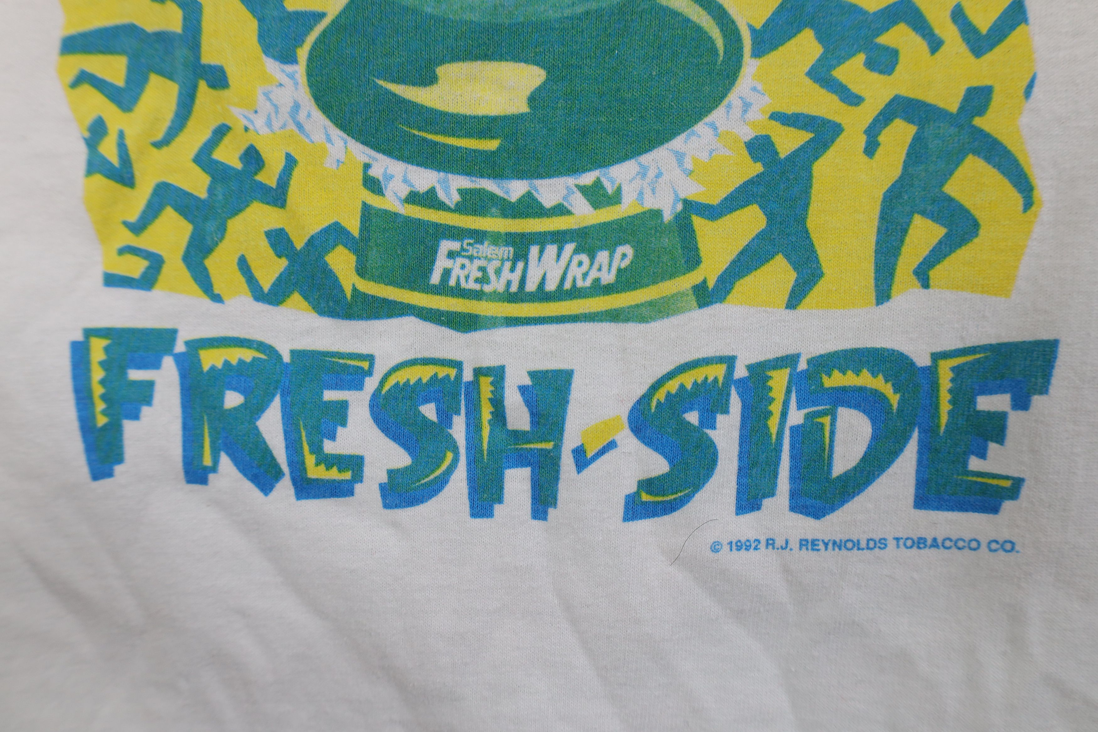 Vintage Vintage 90s Salem Cigarettes Wrap Short Sleeve T-Shirt USA Size US XL / EU 56 / 4 - 6 Thumbnail