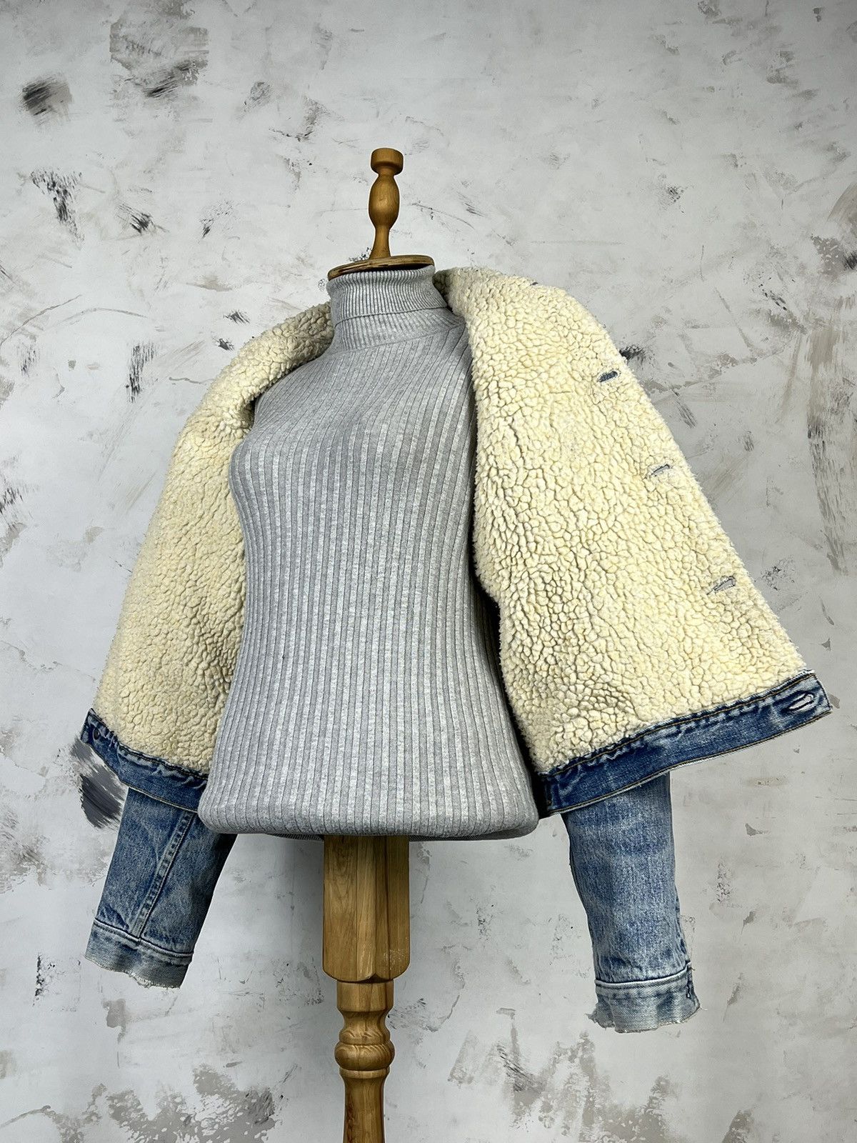 Levi's Vintage Levi’s Sherpa Denim Jacket Size S - M 38 Size S / US 4 / IT 40 - 8 Thumbnail