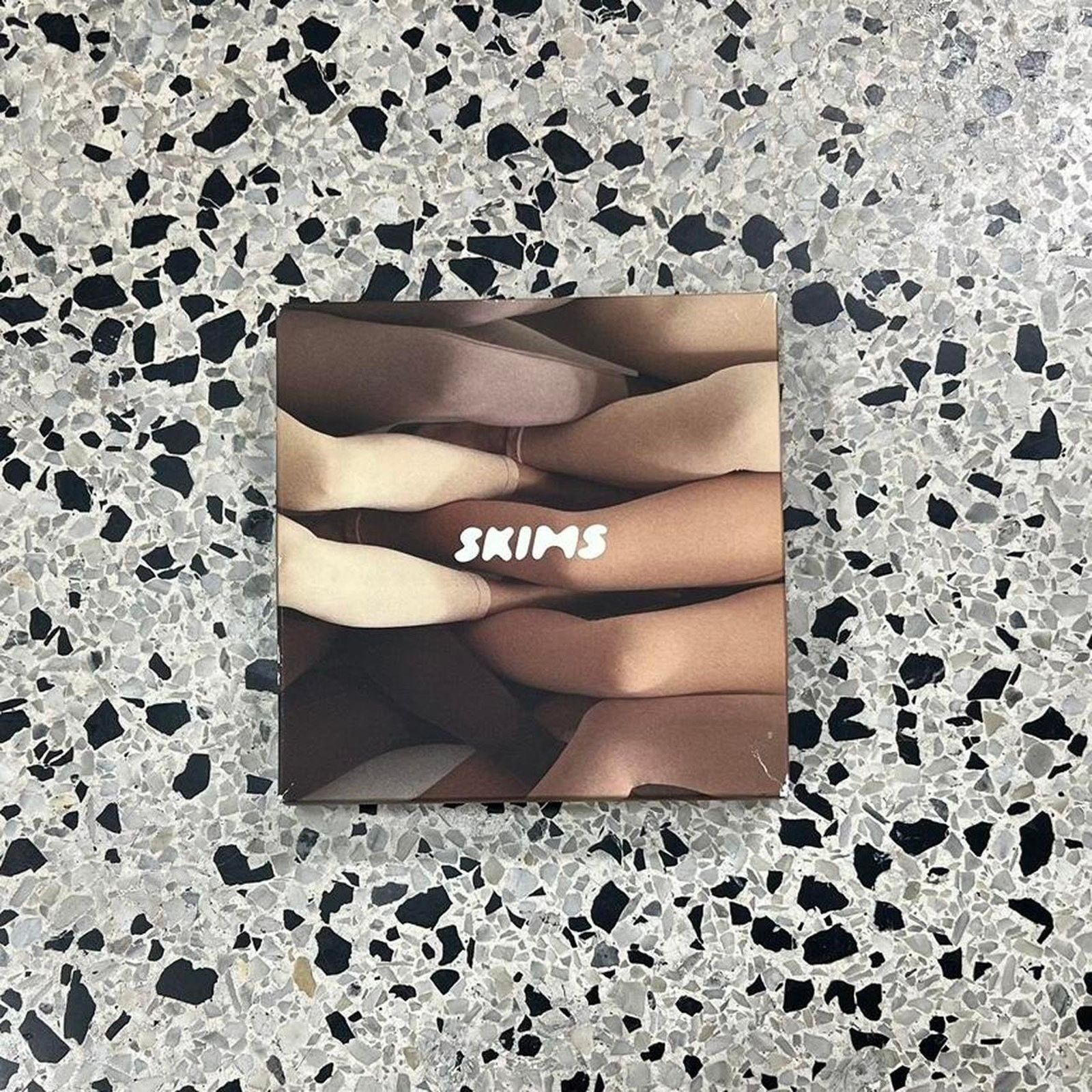 Kim Kardashian × SKIMS SKIMS OCHRE SCULPTING LEGGINGS (XXS/XS): Size 24" / US 00 / IT 34 - 1 Thumbnail