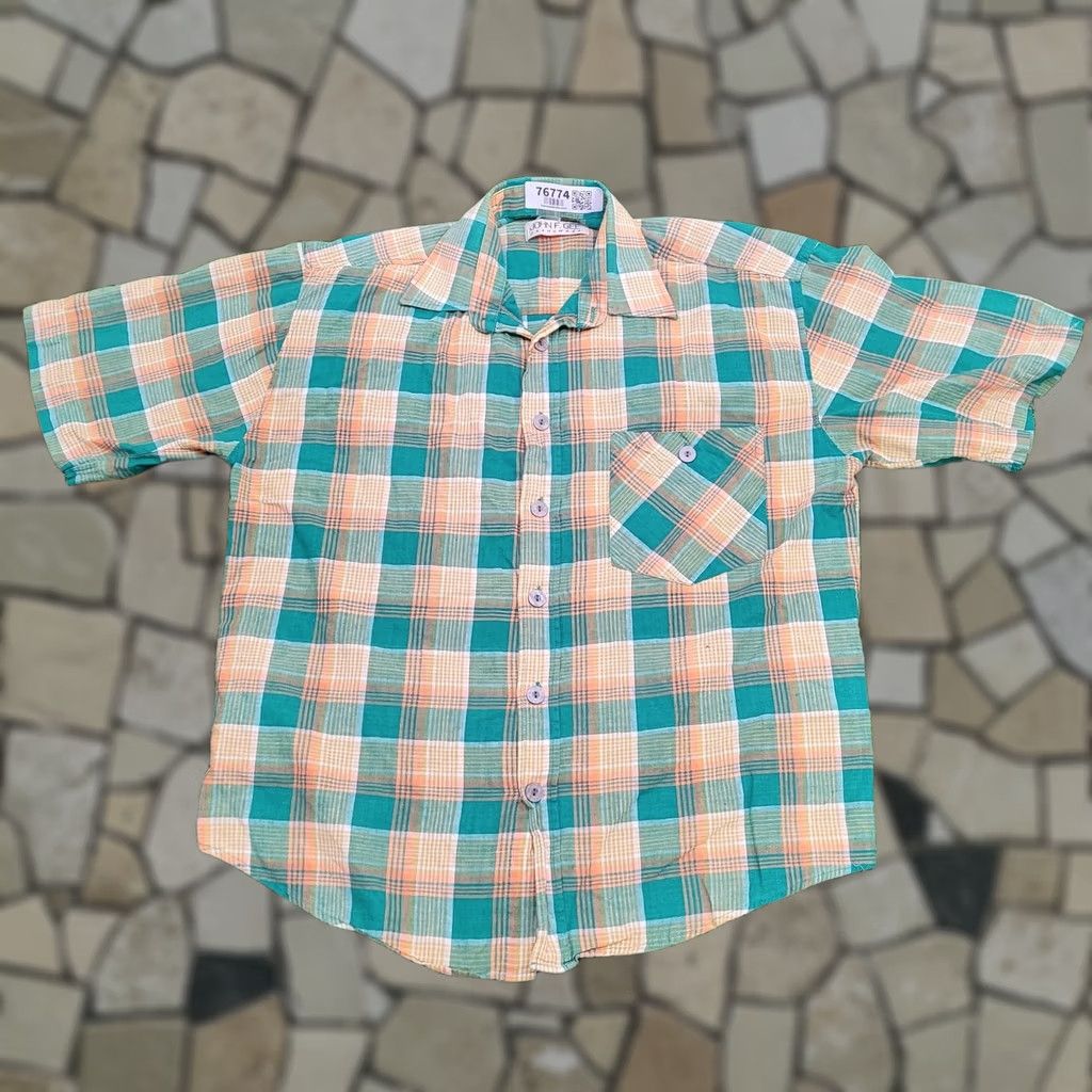 Vintage VINTAGE MOD Plaid Shirt John F Gee Button-Up Large 22x27 Green Check Mens 1990s Plaid Shirt Size US L / EU 52-54 / 3 - 1 Thumbnail