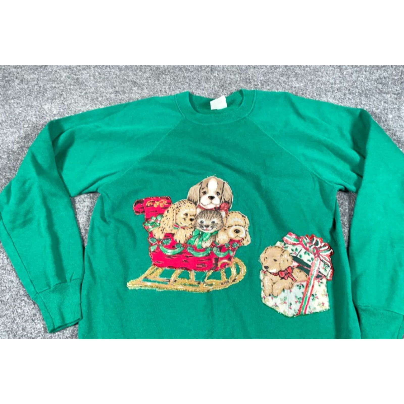 Hanes VINTAGE Hanes Sweatshirt 80s Christmas Dogs Raglan Green Adult Large Long Sleeve Crew Neck Pullover Fleece Cotton Blend Size L / US 10 / IT 46 - 5 Thumbnail