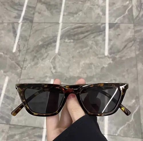 Designer × Vintage Retro cat eye sunglasses Size ONE SIZE - 3 Thumbnail