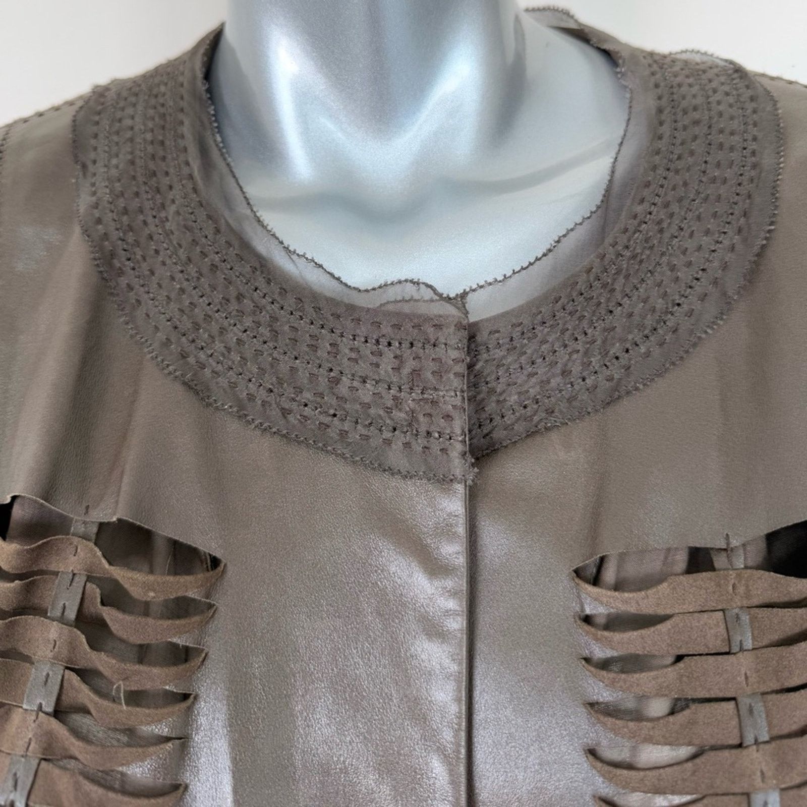 Elie Tahari Elie Tahari women leather coat size 3X Retail 1950$ Size 4XL / US 24-26 - 4 Thumbnail
