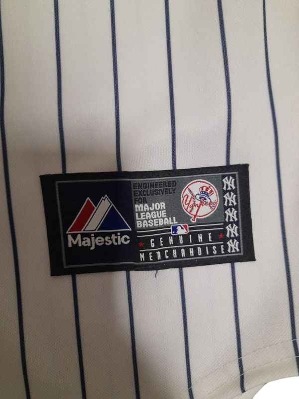 Majestic Vintage majestic yankees mlb shirt, size S Size US S / EU 44-46 / 1 - 5 Thumbnail