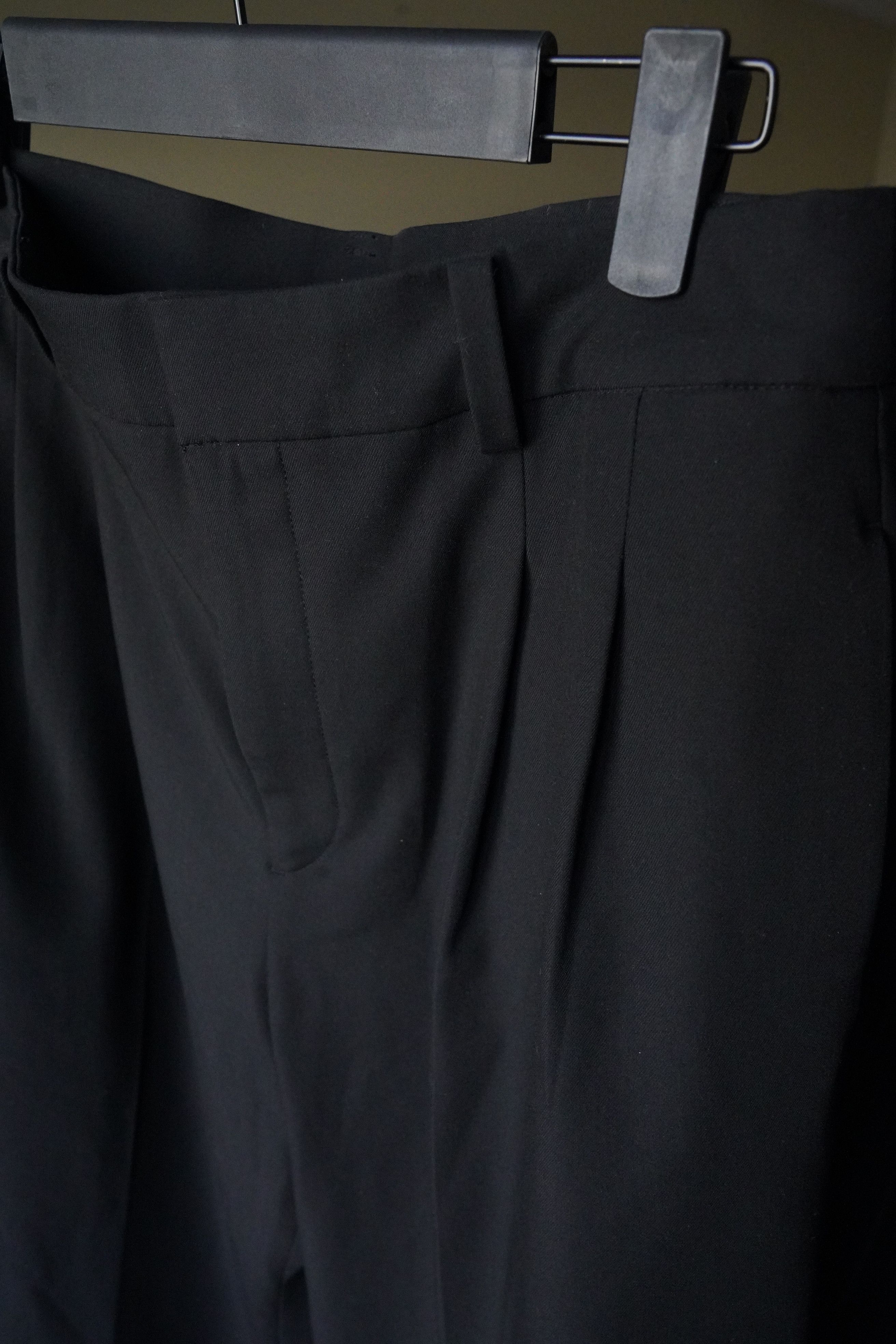 Uniqlo The famous Uniqlo high rise straight leg pant Size US 30 / EU 46 - 3 Thumbnail