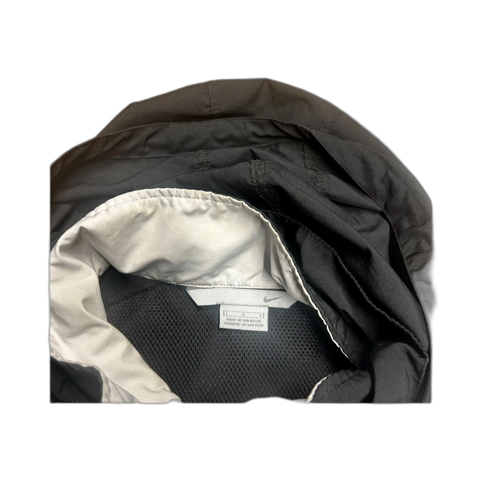 Nike Vintage Nike Jacket Mens Large Black White Full Zip Windbrea Size US L / EU 52-54 / 3 - 5 Thumbnail
