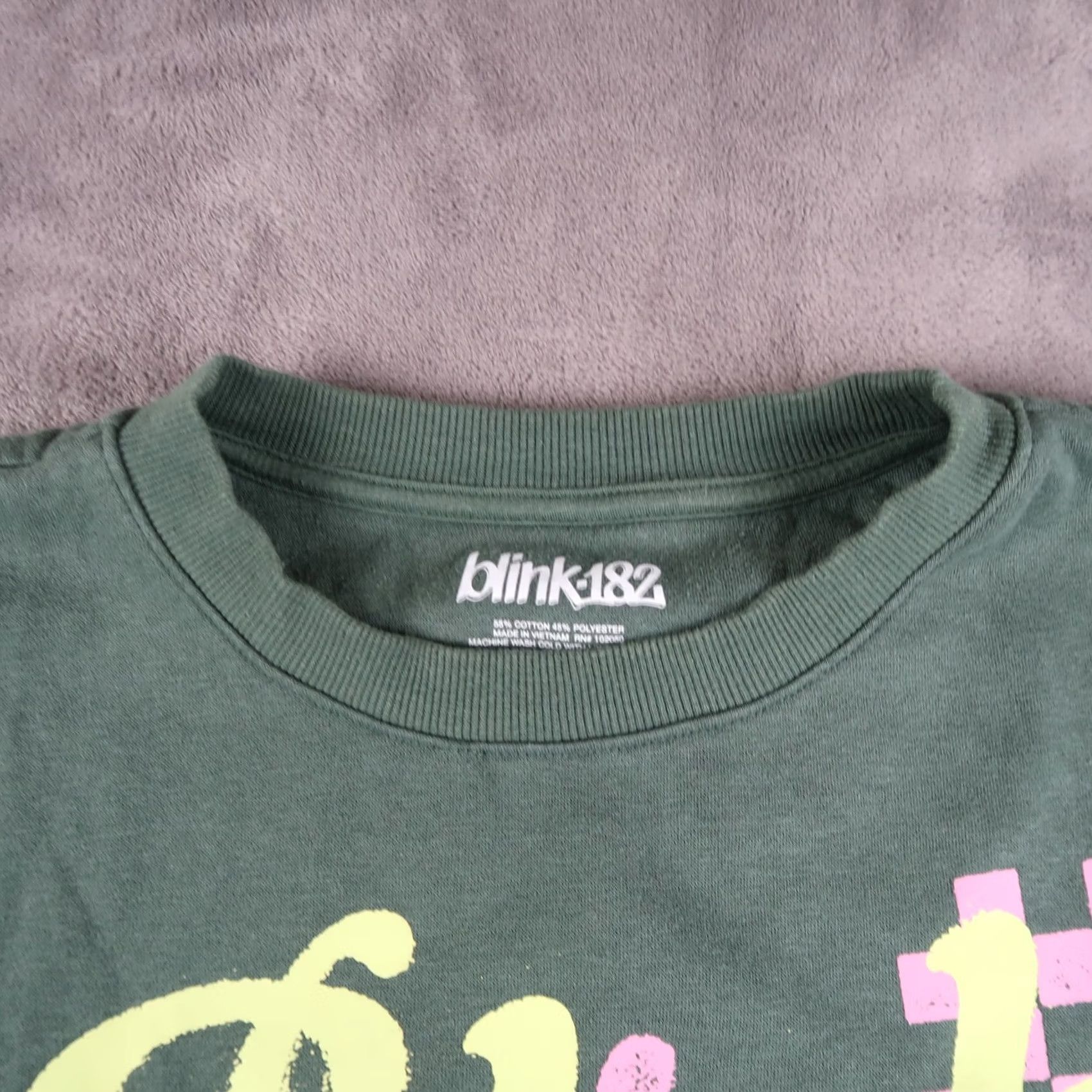 Vintage Blink-182 Sweatshirt Mens XL Green Crewneck Graphic Pullover Punk Rock Band Y2K Crew Neck All Seasons Logo Vintage N/A Size US XL / EU 56 / 4 - 4 Thumbnail