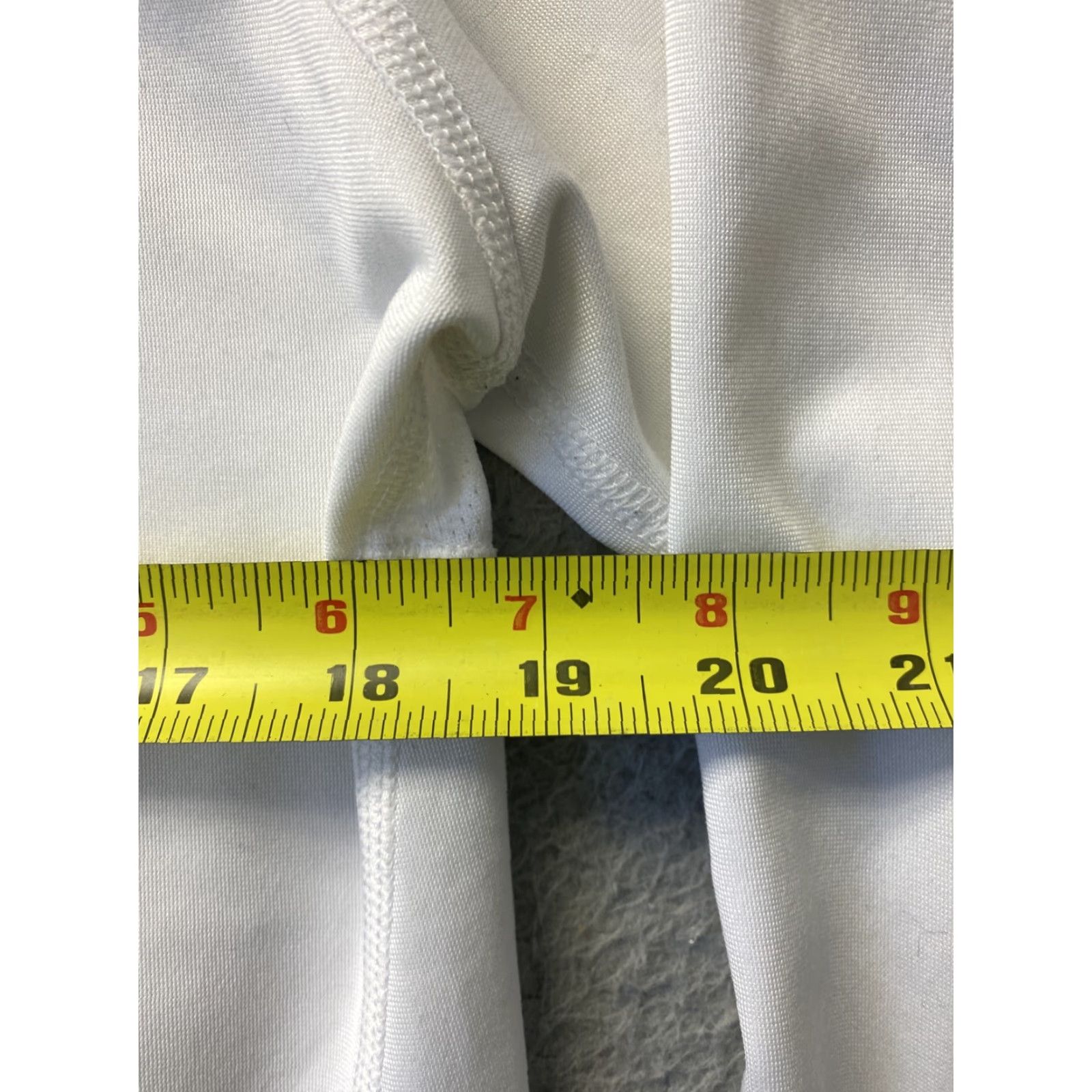 Nike Nike Sweater Golf Quarter Zip Dri Fit Swoosh Womens L White /95-51 Stretch Pockets 1/4 Zip All Seasons Pullover Size L / US 10 / IT 46 - 5 Thumbnail