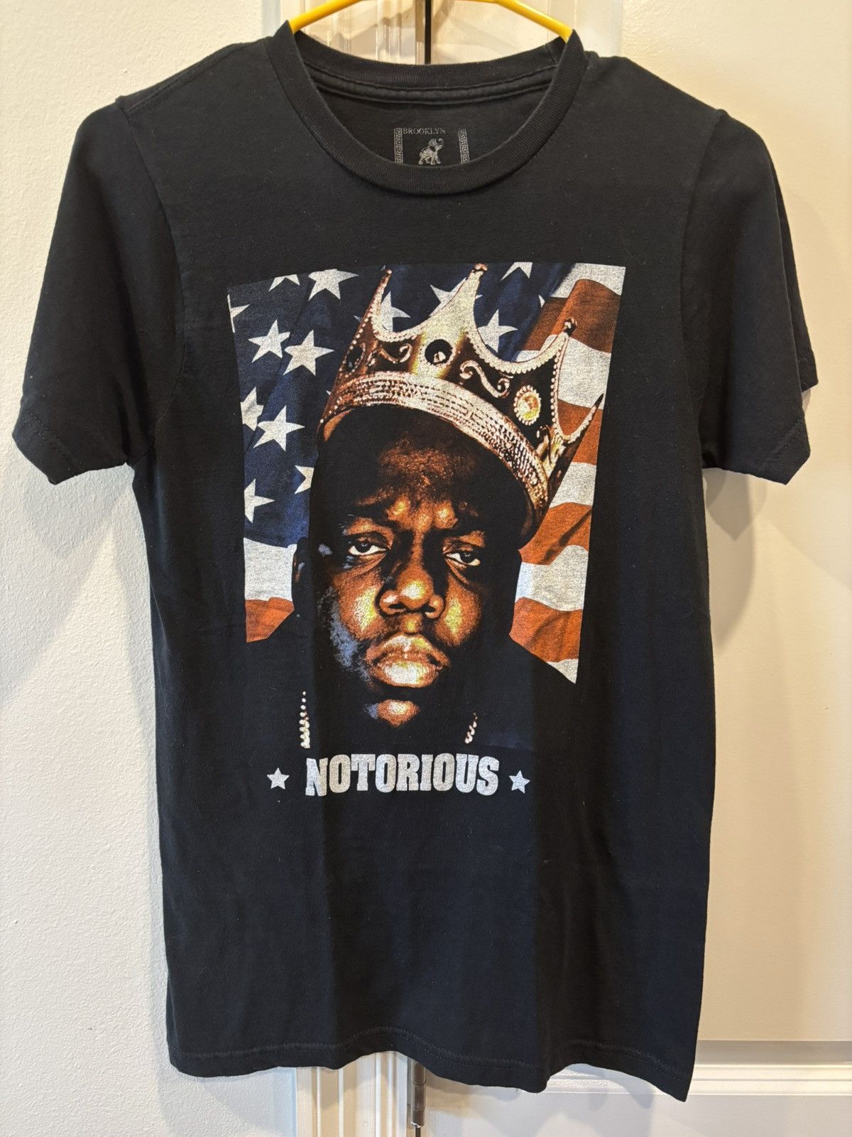 Brooklyn Mint Brooklyn Mint NOTORIOUS American Flag Biggie Smalls Shirt S Size US S / EU 44-46 / 1 - 1 Thumbnail