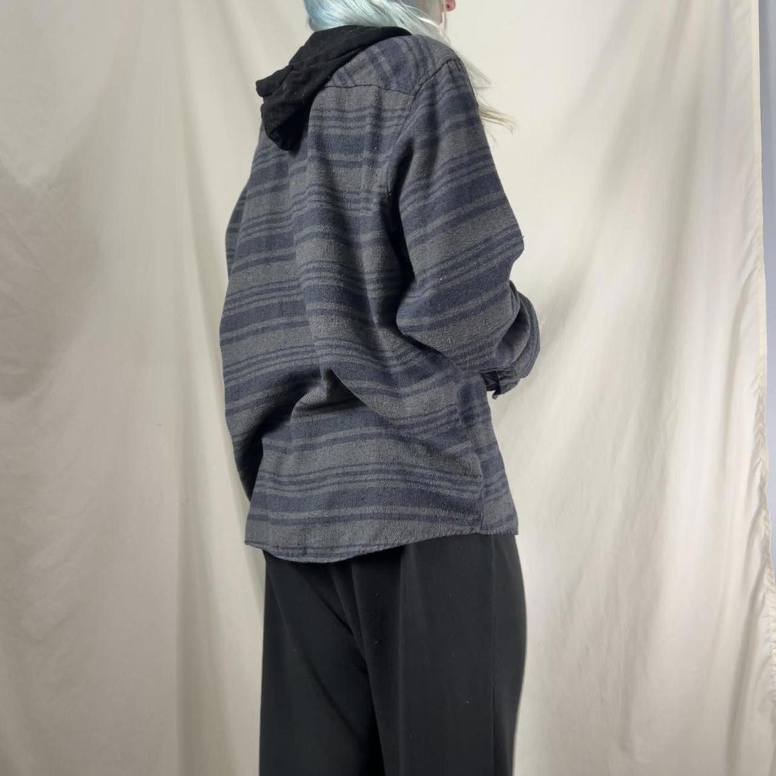 Other Grey and black grungey striped button-up Size US L / EU 52-54 / 3 - 2 Thumbnail