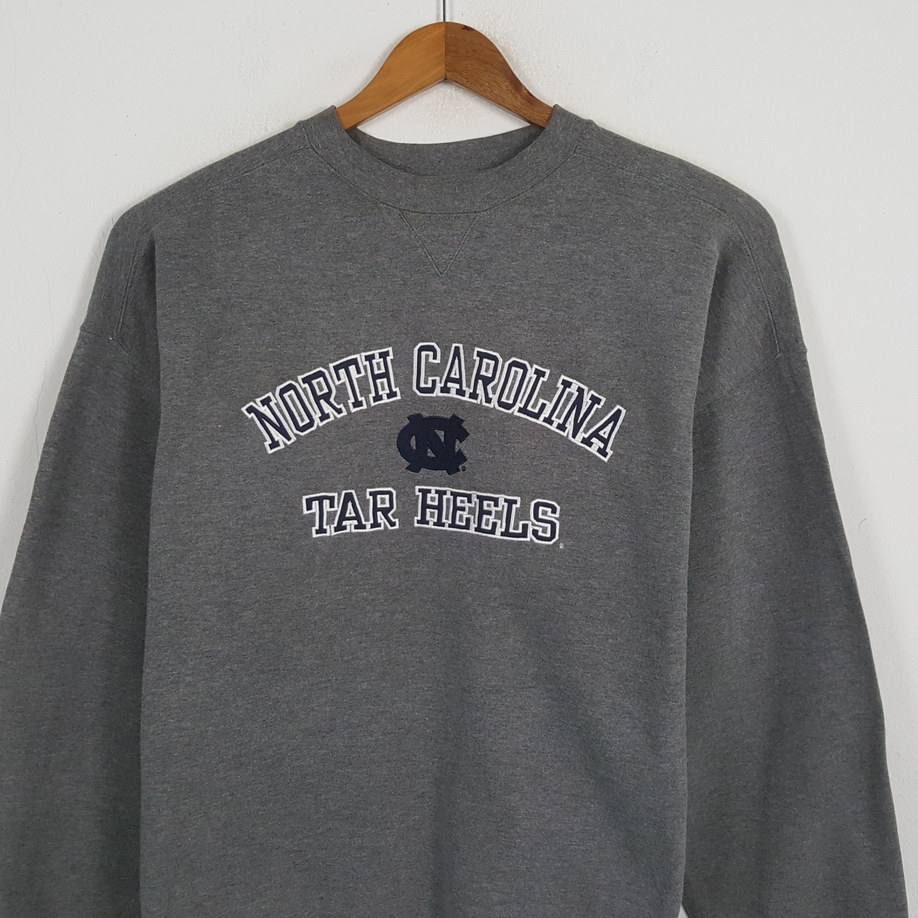 NFL × Vintage Vintage NORTH CAROLINA TAR HEELS NFL Team Sweatshirts Size US XXL / EU 58 / 5 - 2 Thumbnail
